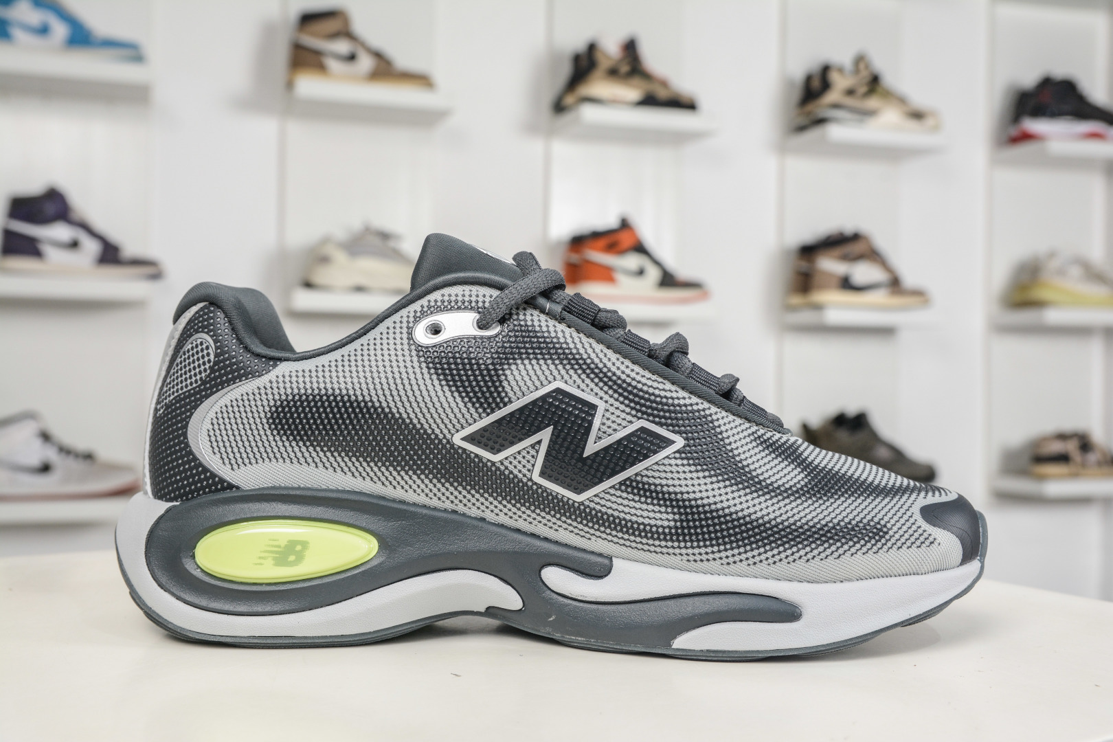 New Balance NB AC Runner 舒适贴合支撑跑步鞋 MACR17CG New Balance NB AC Runner 舒适贴合支撑跑步鞋 MACR17CG