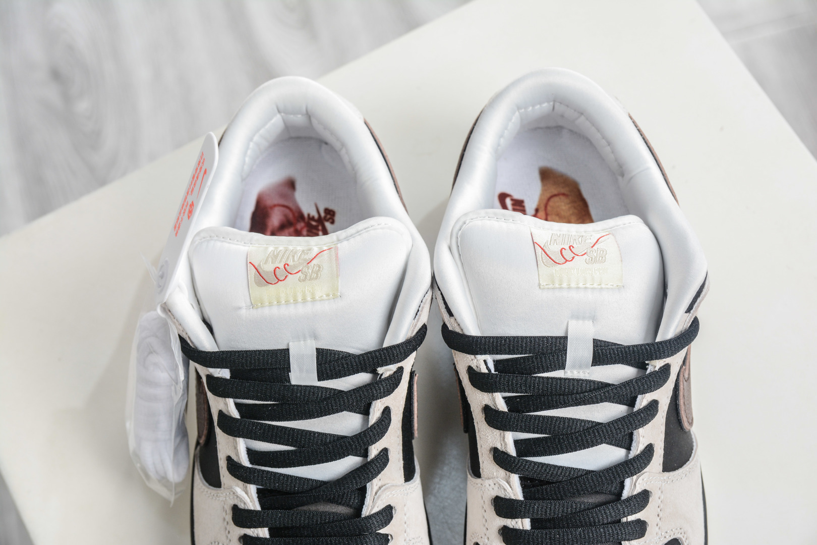 Nike SB Dunk Low 曼特宁 TMS 多巴胺 灰粽 FZ5645-100 Nike SB Dunk Low 曼特宁 TMS 多巴胺 灰粽 FZ5645-100