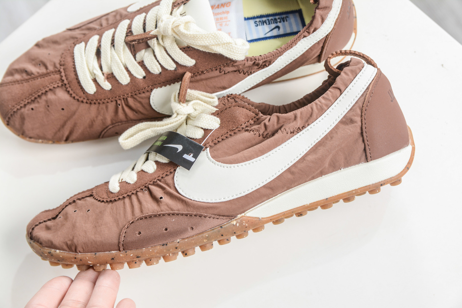 Jacquemus x Nike Jacumoon 耐克 柔软舒适防滑耐磨 低帮休闲板鞋 HV8547-200 Jacquemus x Nike Jacumoon 耐克 柔软舒适防滑耐磨 低帮休闲板鞋 HV8547-200