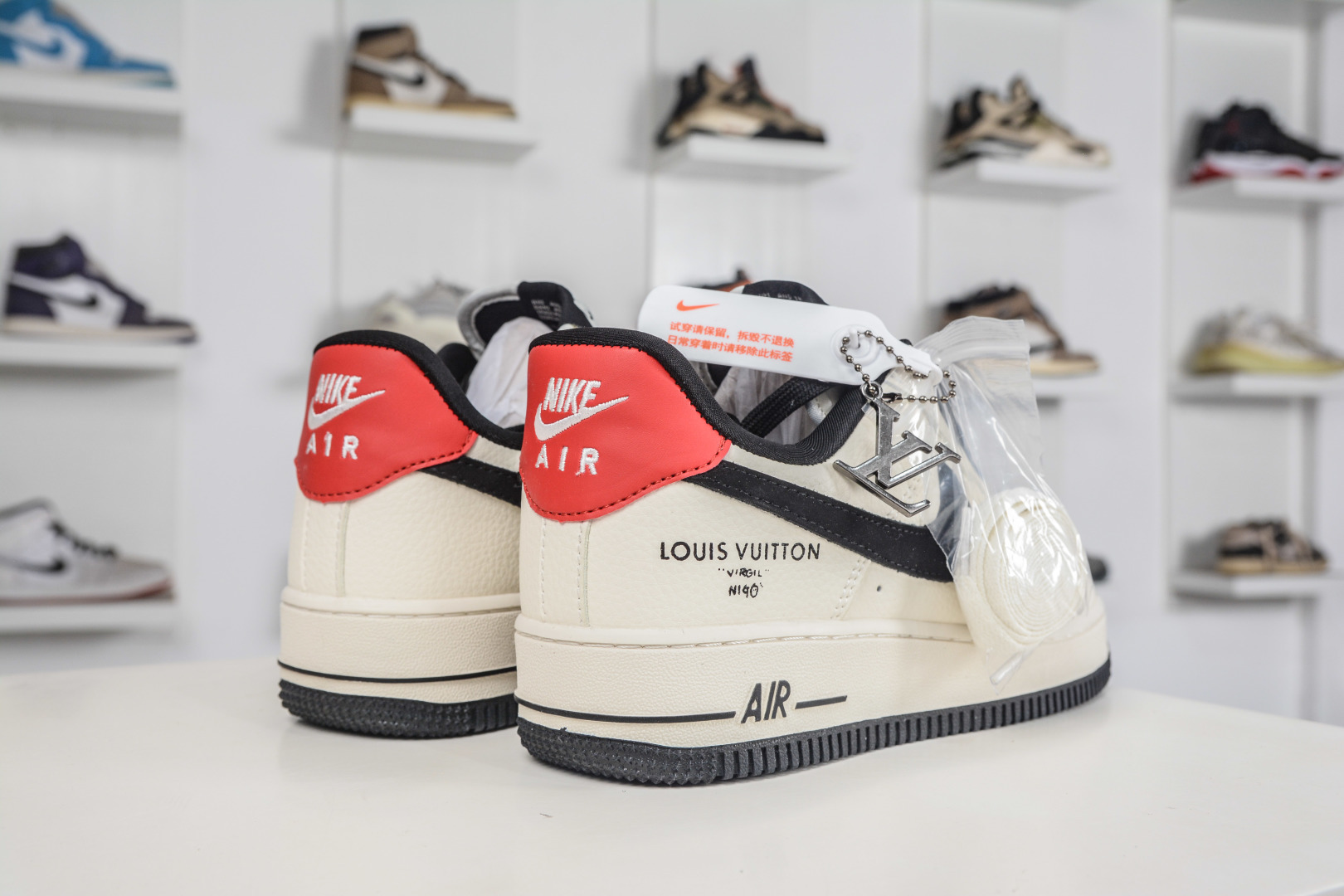 250 Nike Air Force 1 Low 07 x Louis Vuitton LV联名-米黑红 DN1688-815-Chinese UA Cheap High Quatity Brand Clothes Bags handbags Sneakers wholesale wholesaler seller from China Factory suppliers Fashion Clothing Shoes best Quality Beautiful Price 250 Nike Air Force 1 Low 07 x Louis Vuitton LV联名-米黑红 DN1688-815