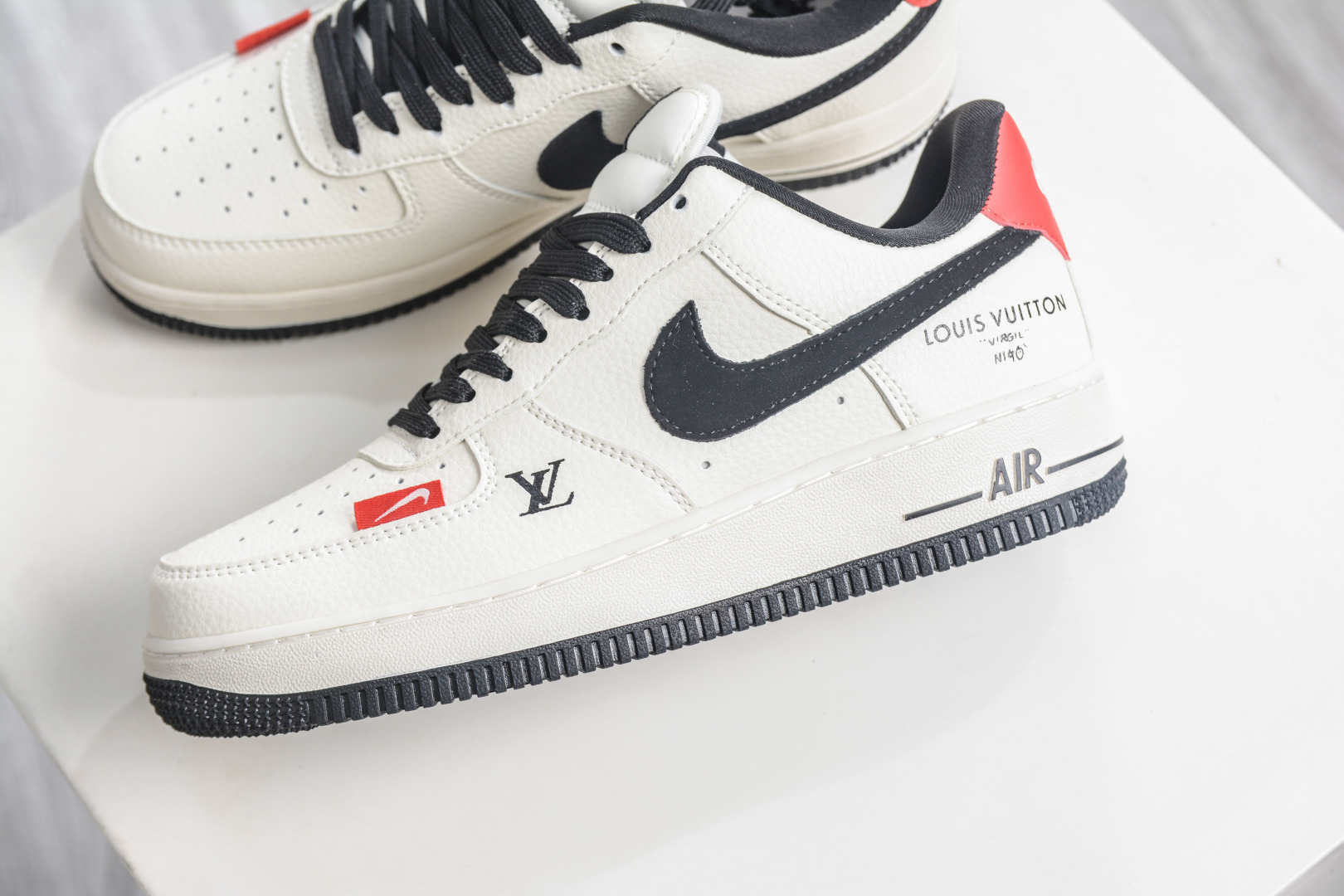 250 Nike Air Force 1 Low 07 x Louis Vuitton LV联名-米黑红 DN1688-815-Chinese UA Cheap High Quatity Brand Clothes Bags handbags Sneakers wholesale wholesaler seller from China Factory suppliers Fashion Clothing Shoes best Quality Beautiful Price 250 Nike Air Force 1 Low 07 x Louis Vuitton LV联名-米黑红 DN1688-815