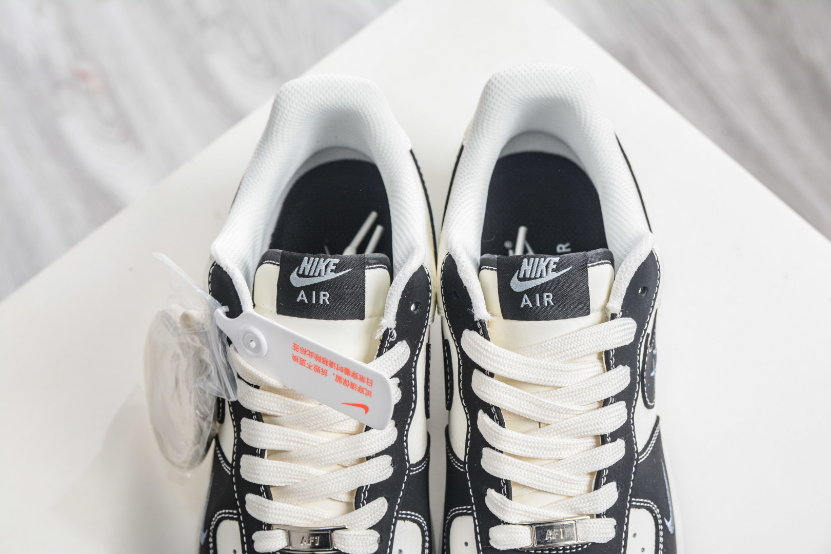 250 The North Face x NIke Air Force 1 北面联名-米白黑 MM3399-821