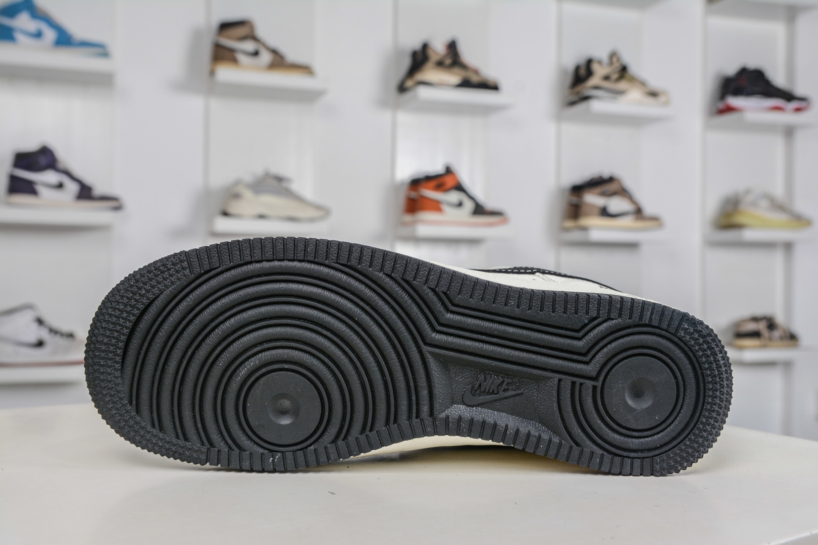 250 The North Face x NIke Air Force 1 北面联名-米白黑 MM3399-821