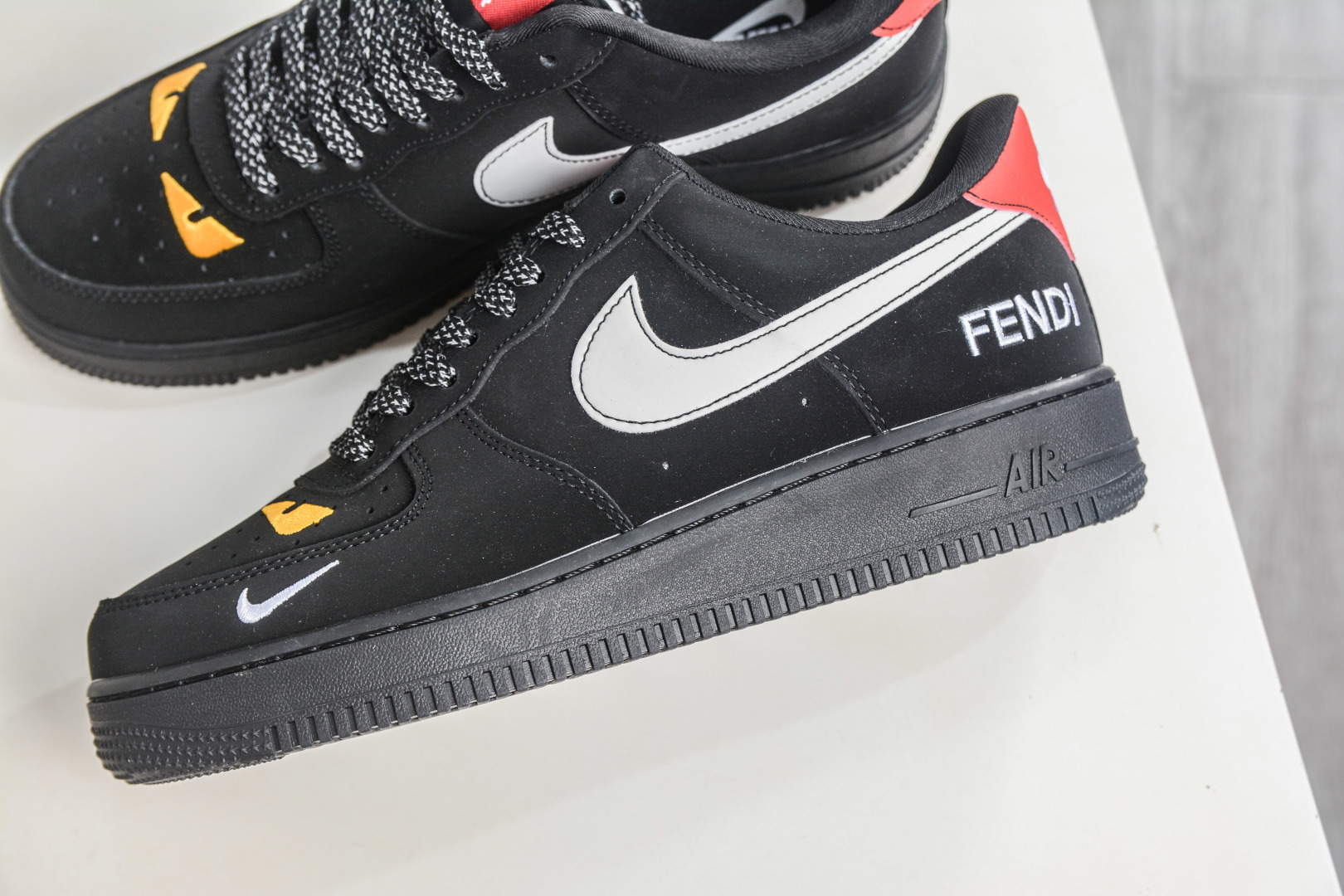 Nike Air Force 1 Low 07 x FENDI 芬迪联名-黑白黄 SY1388-038 Nike Air Force 1 Low 07 x FENDI 芬迪联名-黑白黄 SY1388-038