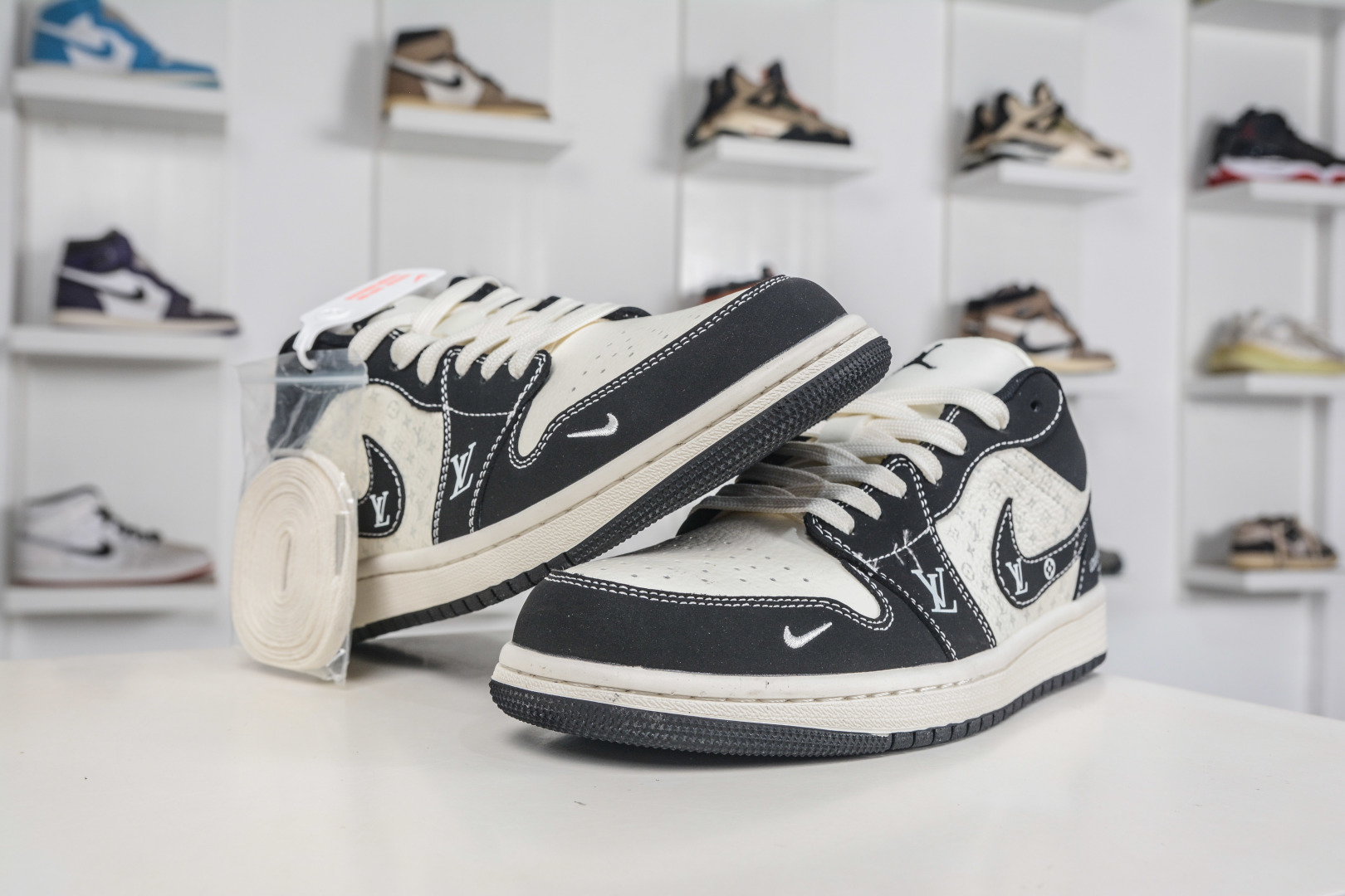 Air Jordan x Louis Vuitton AJ1 Low AJ1 低帮LV联名-黑白 KG6669-F58 Air Jordan x Louis Vuitton AJ1 Low AJ1 低帮LV联名-黑白 KG6669-F58