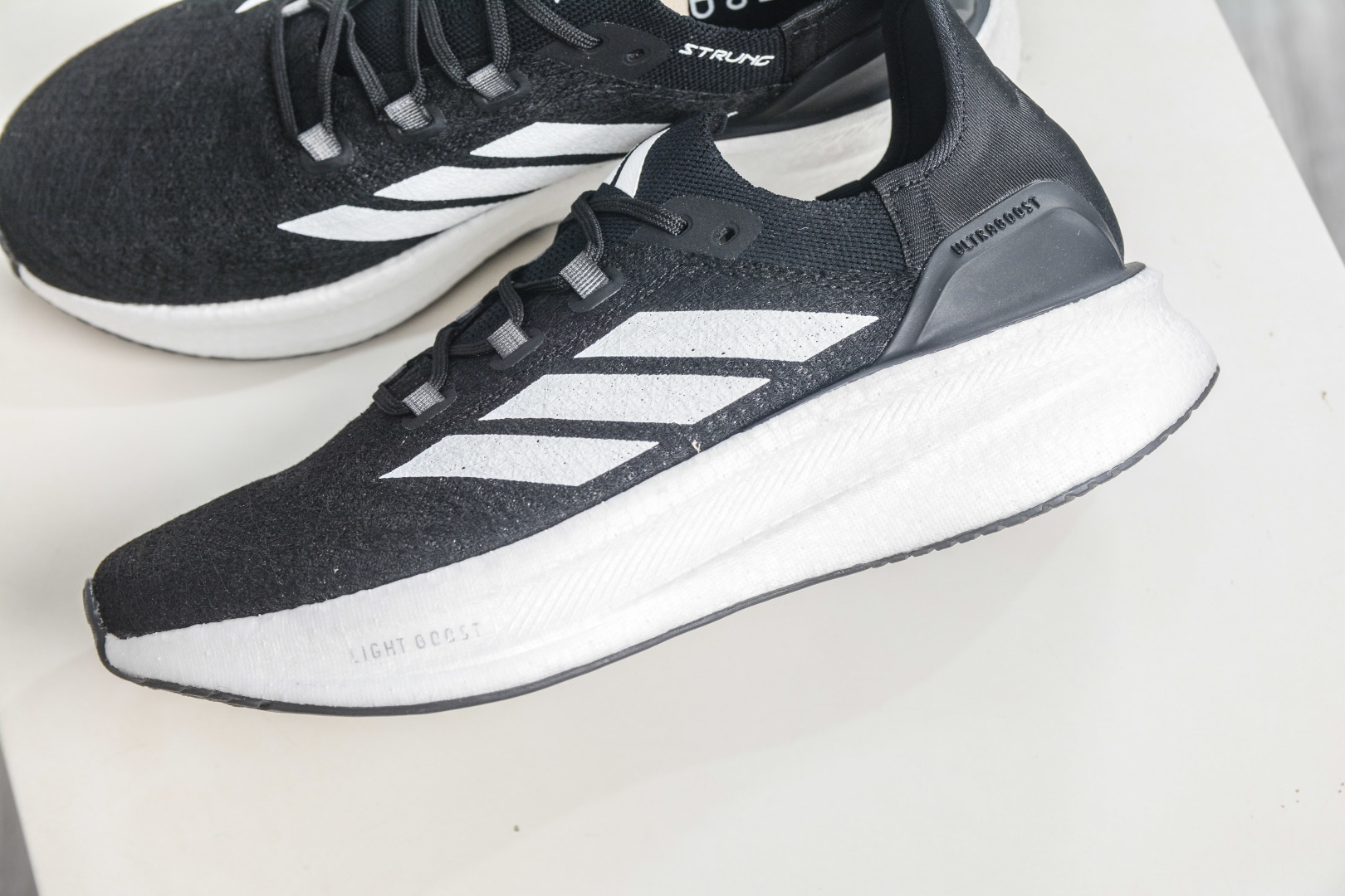 AD Ultraboost ub 5.0 Strung 爆米花舒适贴合跑步鞋 JQ2937 AD Ultraboost ub 5.0 Strung 爆米花舒适贴合跑步鞋 JQ2937