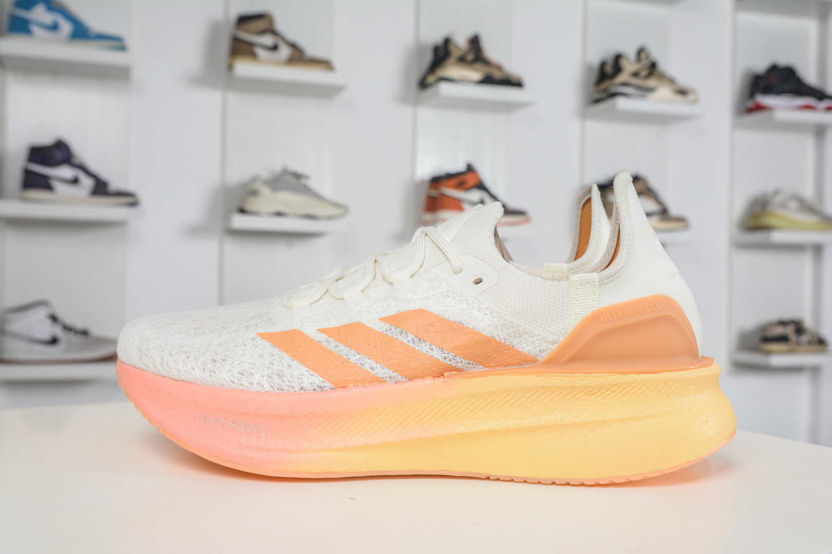 AD Ultraboost ub 5.0 Strung 爆米花舒适贴合跑步鞋 JH8188 AD Ultraboost ub 5.0 Strung 爆米花舒适贴合跑步鞋 JH8188