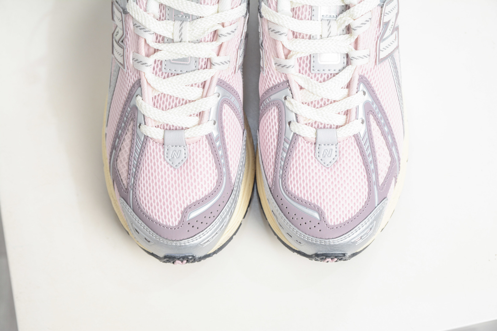 T版New Balance M1906系列 NB新百伦系列复古老爹风休闲运动慢跑鞋 U1906RNF T版New Balance M1906系列 NB新百伦系列复古老爹风休闲运动慢跑鞋 U1906RNF