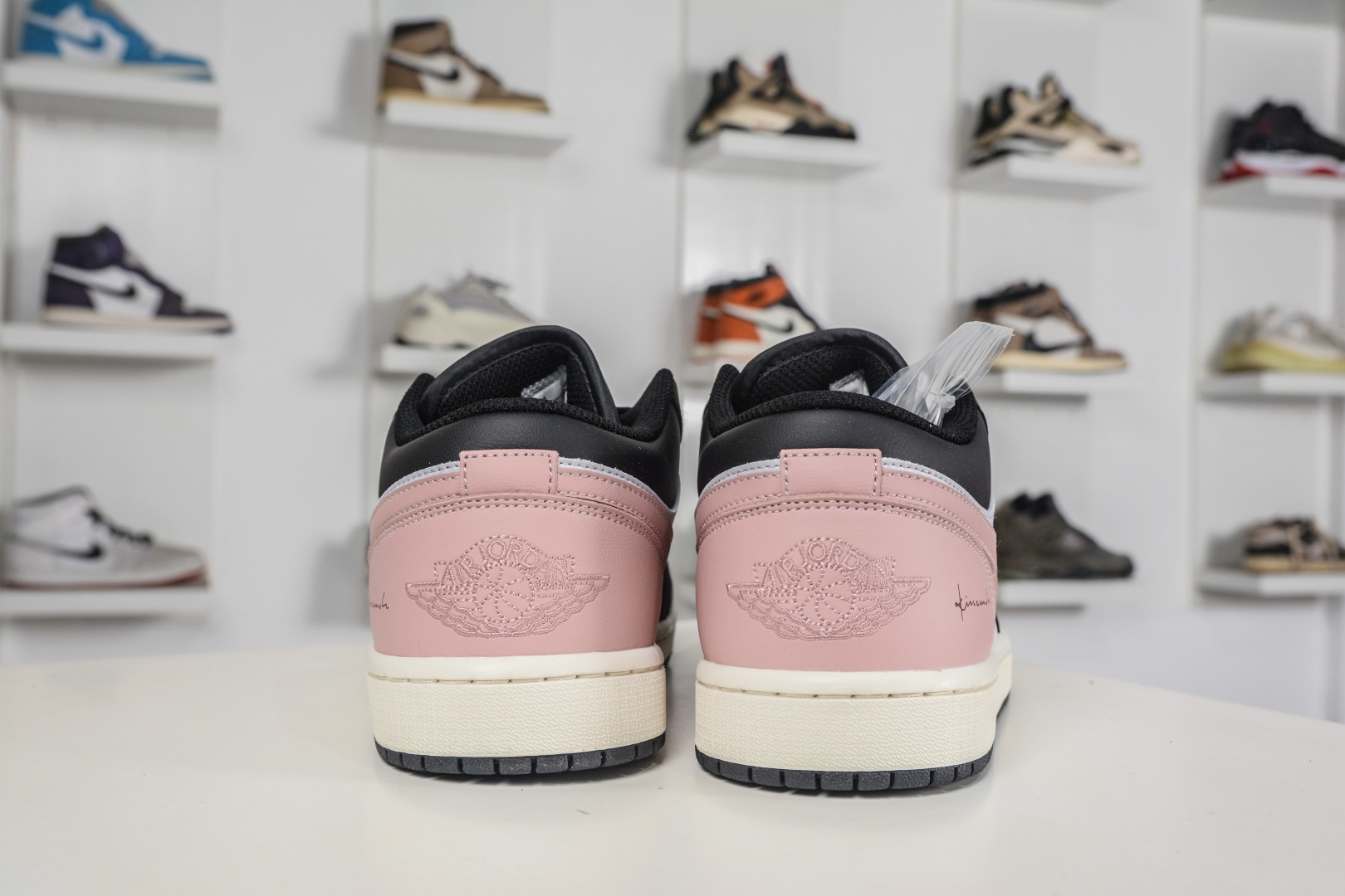 Air Jordan 1 Low 黑粉脚趾 AJ1 低帮休闲板鞋 553560-081