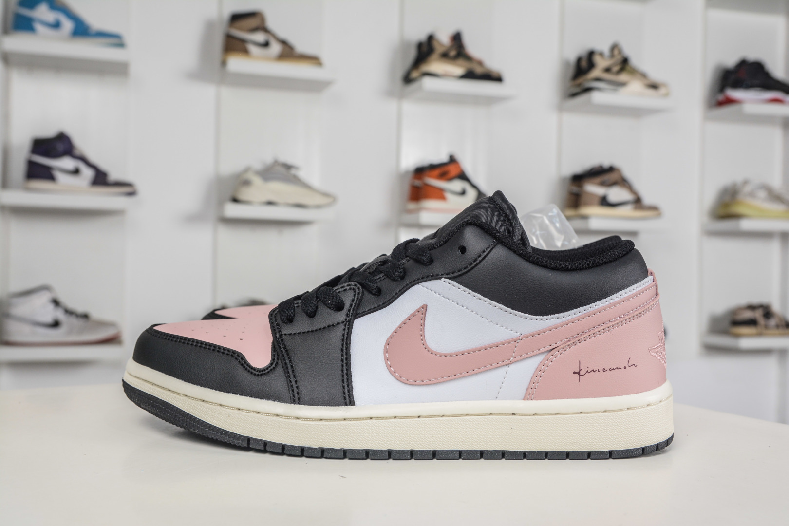 Air Jordan 1 Low 黑粉脚趾 AJ1 低帮休闲板鞋 553560-081