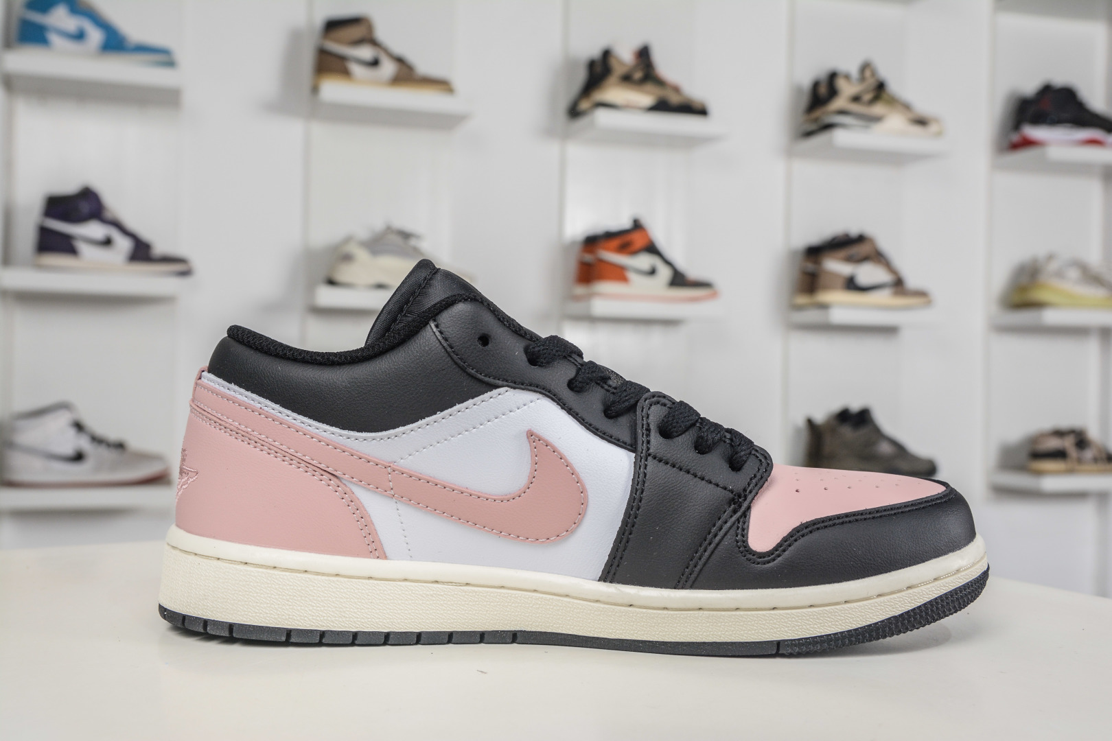 Air Jordan 1 Low 黑粉脚趾 AJ1 低帮休闲板鞋 553560-081