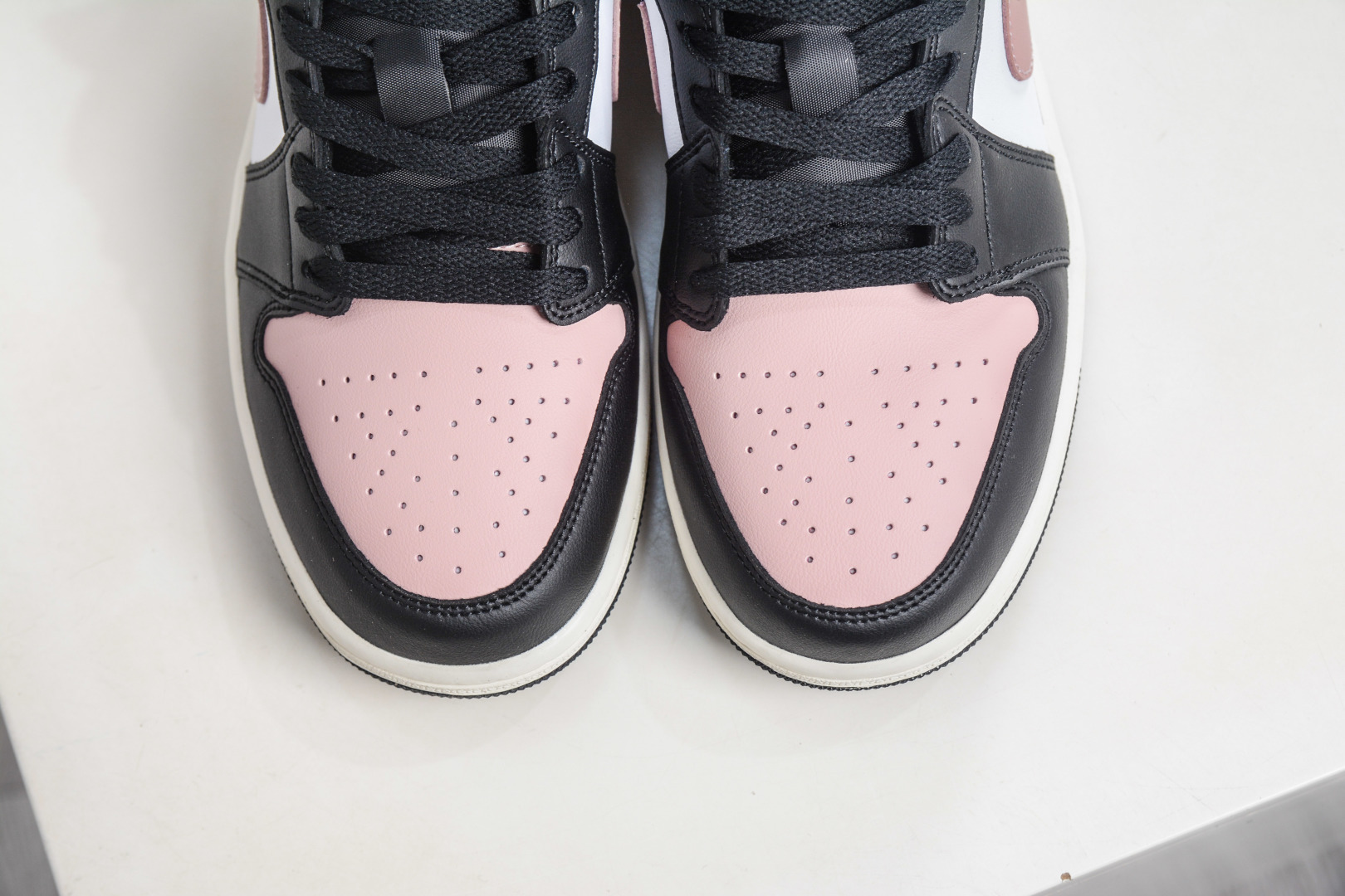 Air Jordan 1 Low 黑粉脚趾 AJ1 低帮休闲板鞋 553560-081