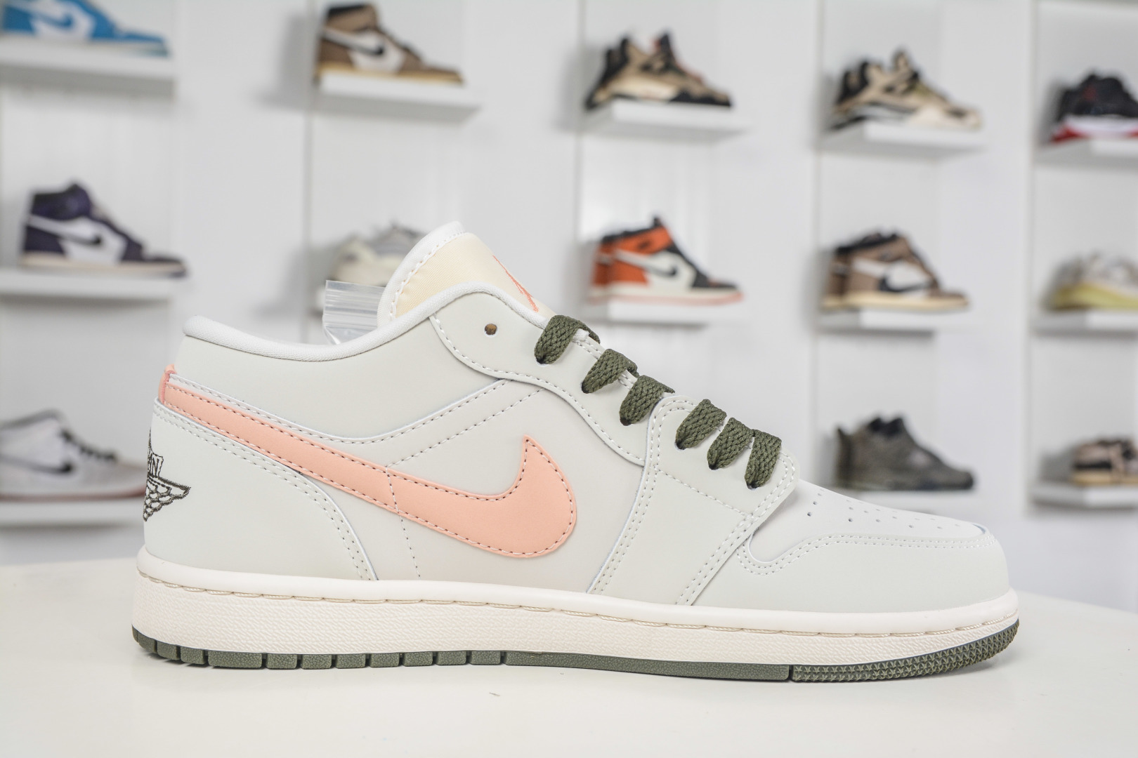 Air Jordan 1 Low 帆白粉橙 AJ1 低帮休闲板鞋 DC0774-111 Air Jordan 1 Low 帆白粉橙 AJ1 低帮休闲板鞋 DC0774-111