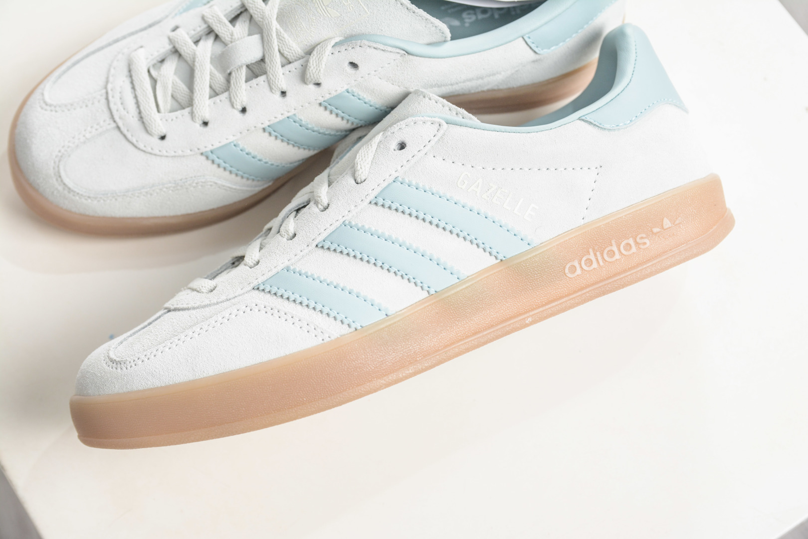 AD Gazelle Indoor Trainers 羚羊内训系列低帮复古百搭休闲运动德训风板鞋 IH9219 AD Gazelle Indoor Trainers 羚羊内训系列低帮复古百搭休闲运动德训风板鞋 IH9219