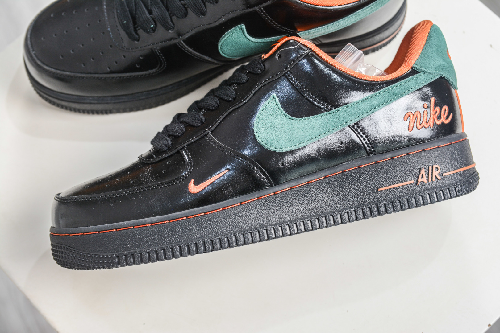 Nike Air Force 1 Low 07 黑绿橙 FV3694-106 Nike Air Force 1 Low 07 黑绿橙 FV3694-106