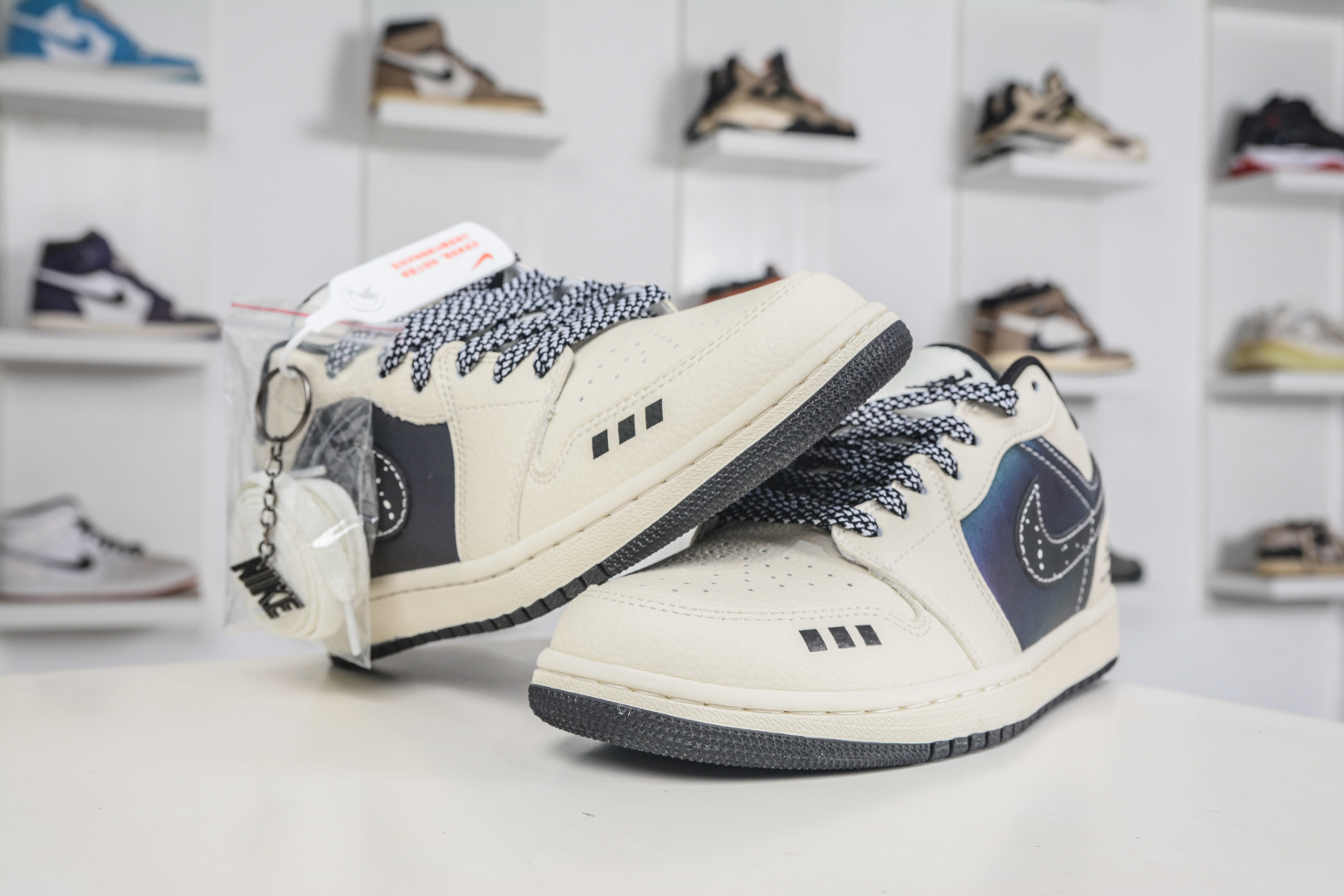 Air Jordan 1 Retro Low x Balenciaga 巴黎世家联名-白炫彩 LL8888-007 Air Jordan 1 Retro Low x Balenciaga 巴黎世家联名-白炫彩 LL8888-007