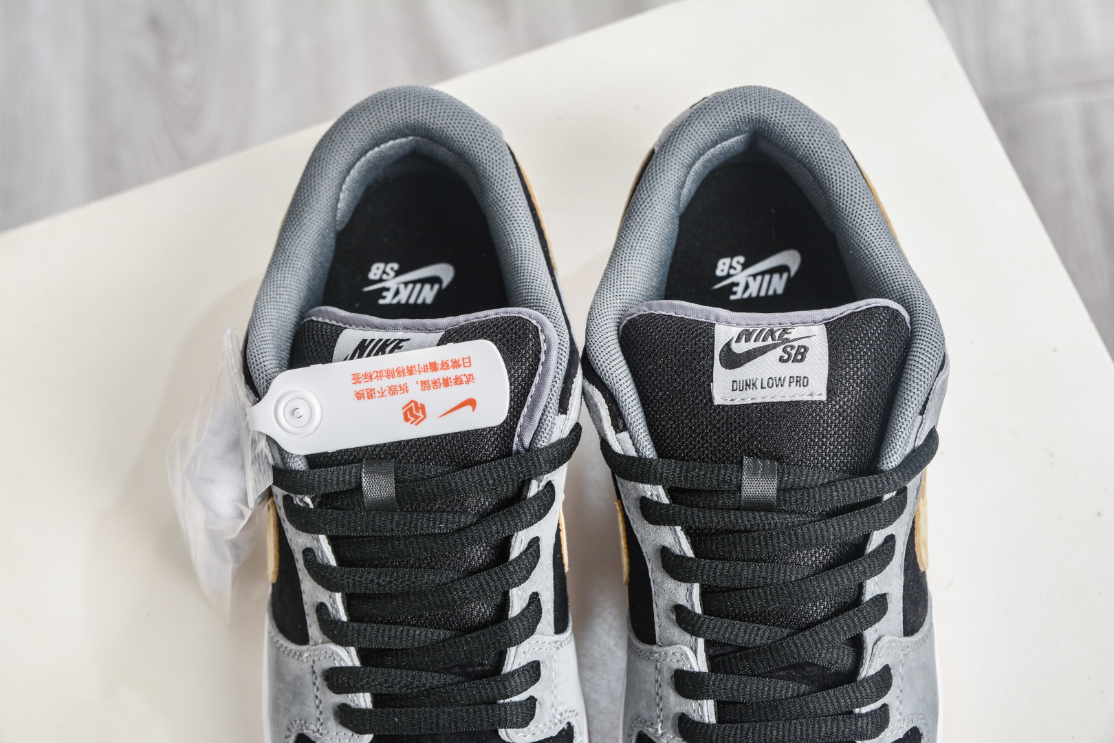 NIKE SB Dunk Low Pro 灰黑黄 BQ6817-204 NIKE SB Dunk Low Pro 灰黑黄 BQ6817-204