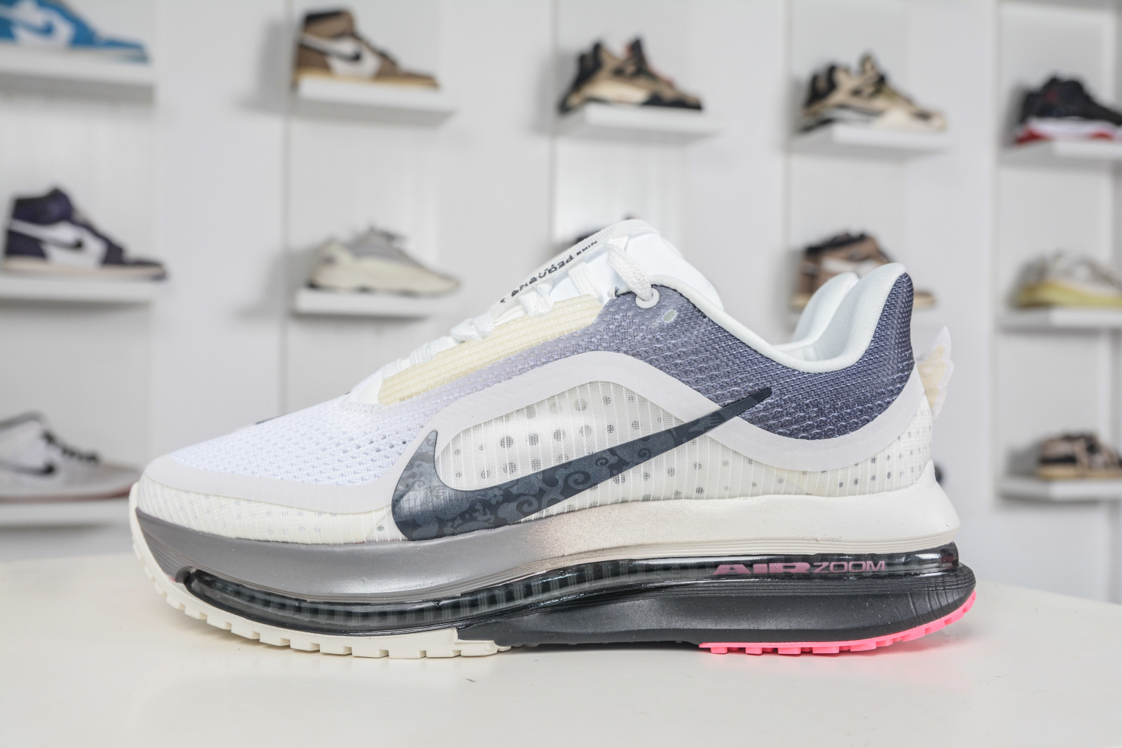Nike Air Zoom Pegasus Premium SE 耐克网面全掌气垫缓震跑鞋 IQ1130-001 Nike Air Zoom Pegasus Premium SE 耐克网面全掌气垫缓震跑鞋 IQ1130-001