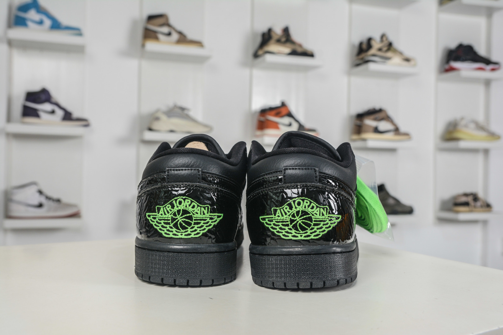 Alternative view of Sneakers IQ9701 13417