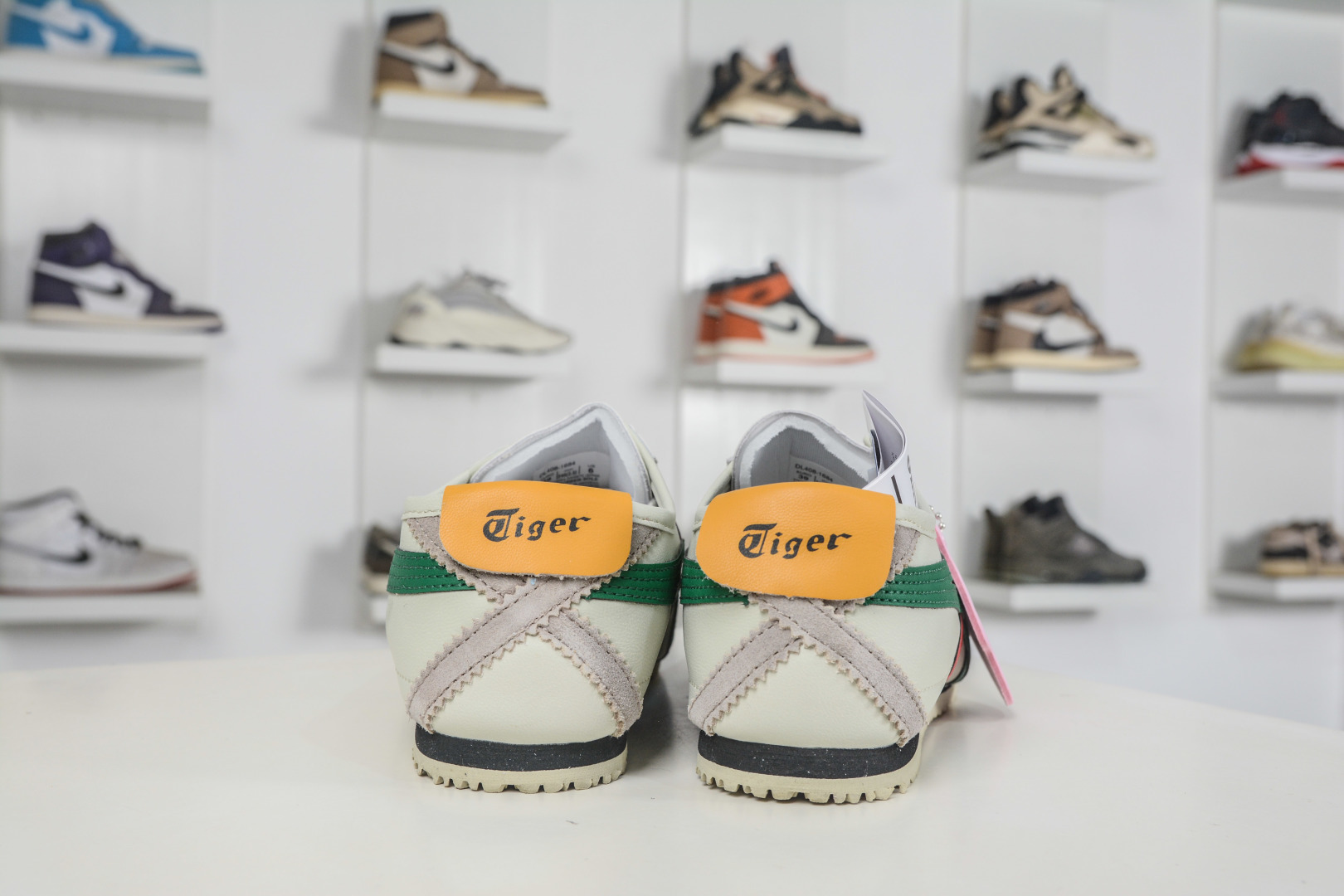 Alternative view of Sneakers DL408 13415