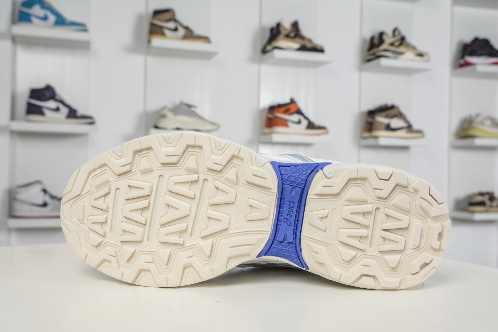 X版 亚瑟士/Asics Gel-Nunobik”White Sapphire”布引系列低帮轻量缓震休闲运动跑步鞋 1203A536-100 X版 亚瑟士/Asics Gel-Nunobik”White Sapphire”布引系列低帮轻量缓震休闲运动跑步鞋 1203A536-100