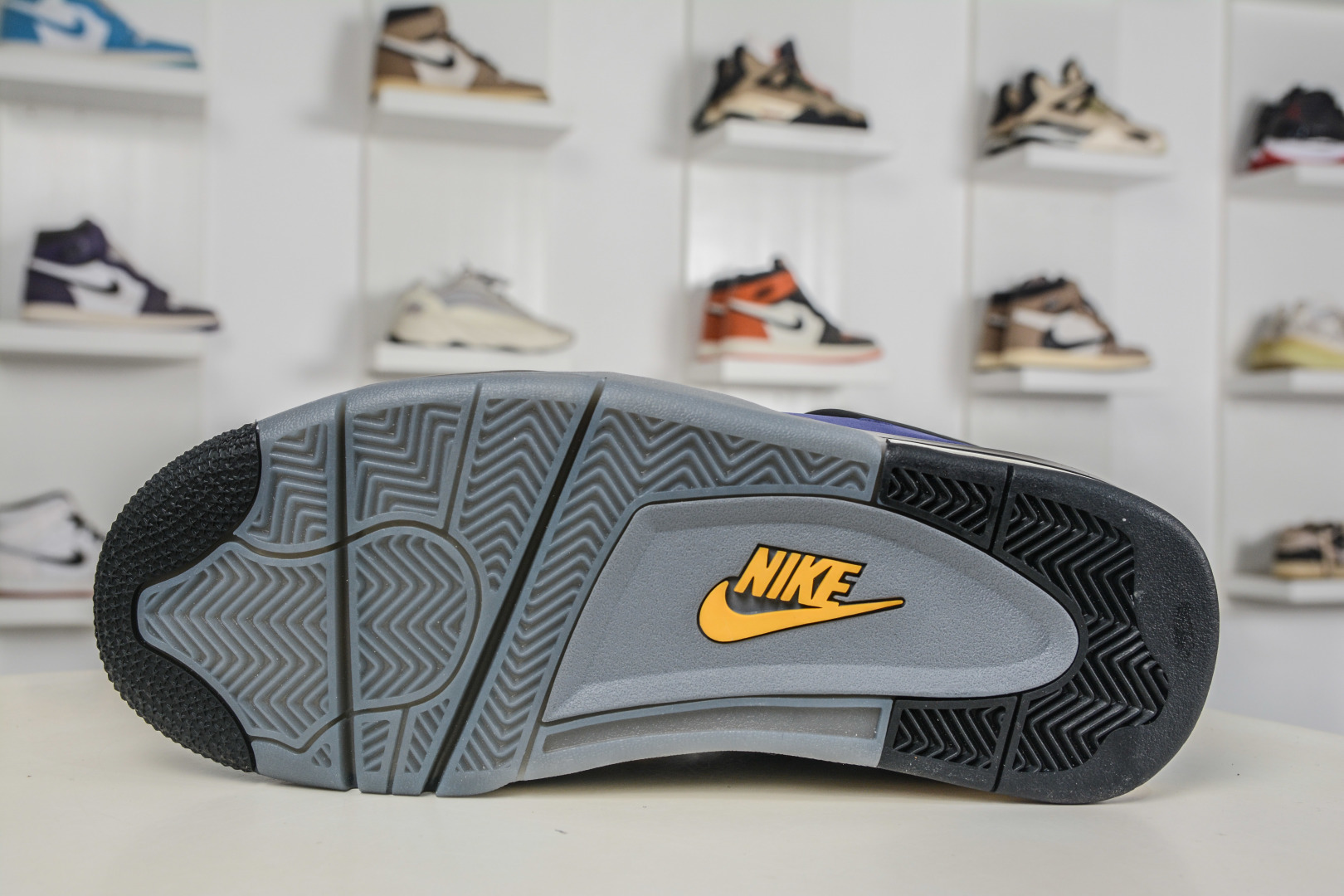 MF版 Air Jordan AJ4 Retro “Imperial Purple”帝王紫 FV5029-500 MF版 Air Jordan AJ4 Retro “Imperial Purple”帝王紫 FV5029-500