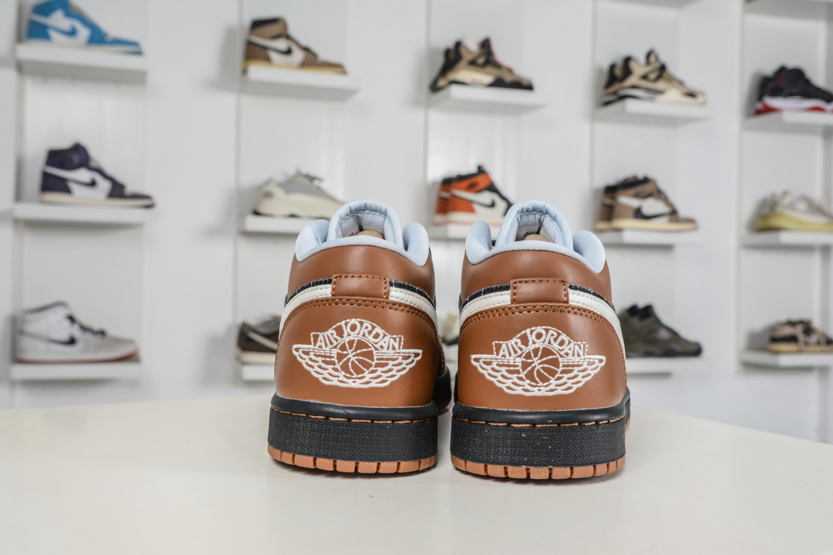 Alternative view of Sneakers IR7560 09914