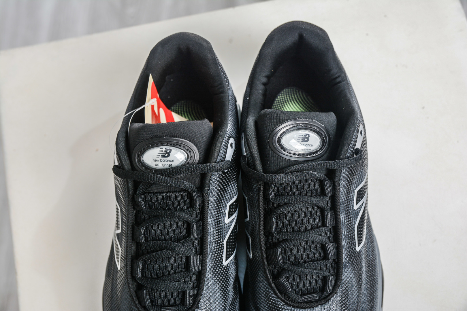 200 New Balance NB AC Runner 舒适贴合支撑跑步鞋 MACR18LN-Chinese UA Cheap High Quatity Brand Clothes Bags handbags Sneakers wholesale wholesaler seller from China Factory suppliers Fashion Clothing Shoes best Quality Beautiful Price 200 New Balance NB AC Runner 舒适贴合支撑跑步鞋 MACR18LN
