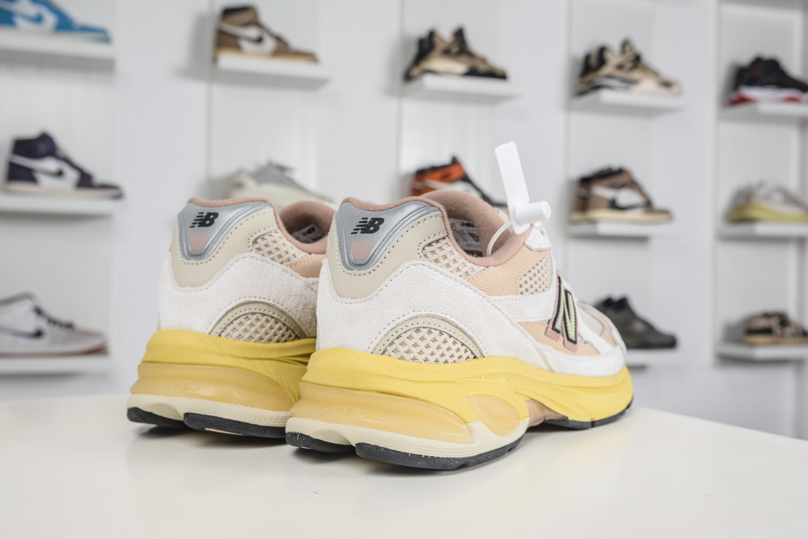 190 T版 New Balance M2010系列 新百伦 复古老爹风网布跑步休闲运动鞋 U2010SGR-Chinese UA Cheap High Quatity Brand Clothes Bags handbags Sneakers wholesale wholesaler seller from China Factory suppliers Fashion Clothing Shoes best Quality Beautiful Price 190 T版 New Balance M2010系列 新百伦 复古老爹风网布跑步休闲运动鞋 U2010SGR