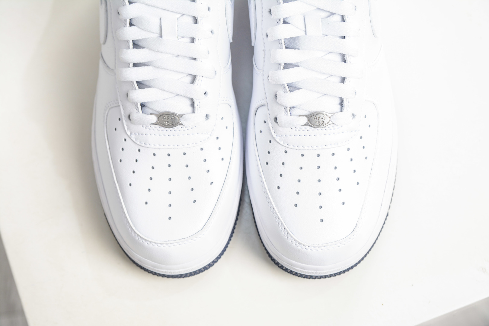 320 TOPLil Yachty x Air Force 1 Low 空军一号低帮百搭休闲运动板鞋 白蓝 IB5720-100-Chinese UA Cheap High Quatity Brand Clothes Bags handbags Sneakers wholesale wholesaler seller from China Factory suppliers Fashion Clothing Shoes best Quality Beautiful Price 320 TOPLil Yachty x Air Force 1 Low 空军一号低帮百搭休闲运动板鞋 白蓝 IB5720-100