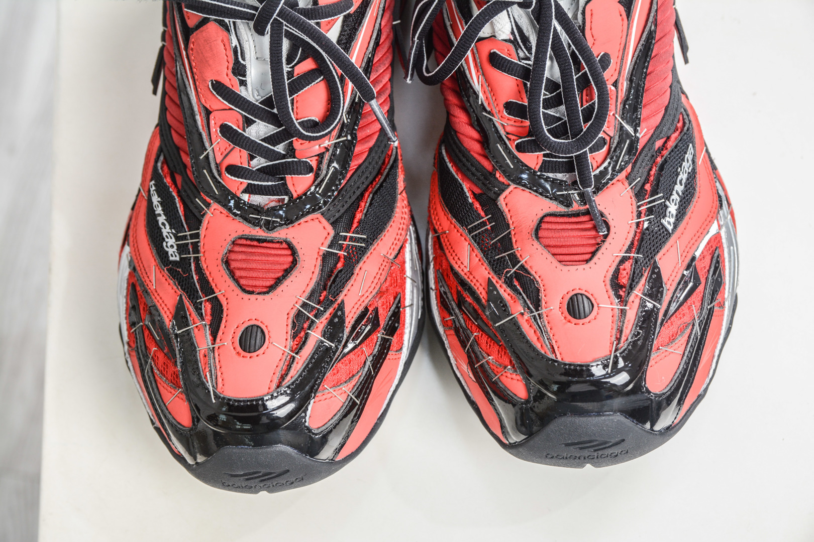 XA版本 纯原生产线出品 Balenciaga 巴黎世家 订书钉 23代 Soleless 圆头系带 低帮 黑白色 841506 WOYX0 6119-Top High Quatity Cheap Sneakers Fashion Clothing Clothes Bags handbags Shoes of all Brand wholesale With The best Quality And Beautiful Price from China Factory Chinese suppliers wholesaler seller XA版本 纯原生产线出品 Balenciaga 巴黎世家 订书钉 23代 Soleless 圆头系带 低帮 黑白色 841506 WOYX0 6119