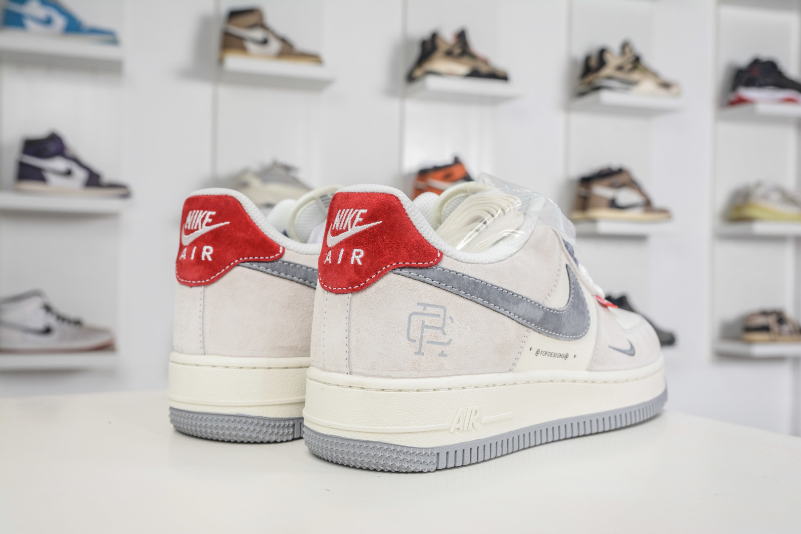 Nike Air Force 1 Low 07 卫冕冠军联名-白灰红 CS5288-088-Top High Quatity Cheap Sneakers Fashion Clothing Clothes Bags handbags Shoes of all Brand wholesale With The best Quality And Beautiful Price from China Factory Chinese suppliers wholesaler seller Nike Air Force 1 Low 07 卫冕冠军联名-白灰红 CS5288-088
