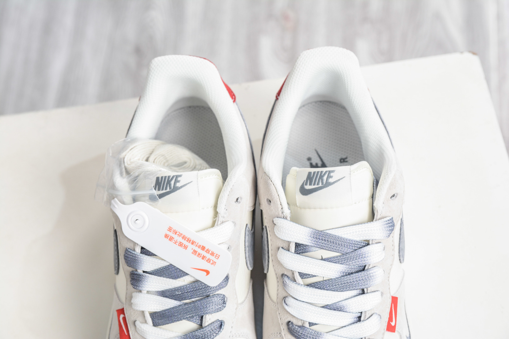 Nike Air Force 1 Low 07 卫冕冠军联名-白灰红 CS5288-088-Top High Quatity Cheap Sneakers Fashion Clothing Clothes Bags handbags Shoes of all Brand wholesale With The best Quality And Beautiful Price from China Factory Chinese suppliers wholesaler seller Nike Air Force 1 Low 07 卫冕冠军联名-白灰红 CS5288-088