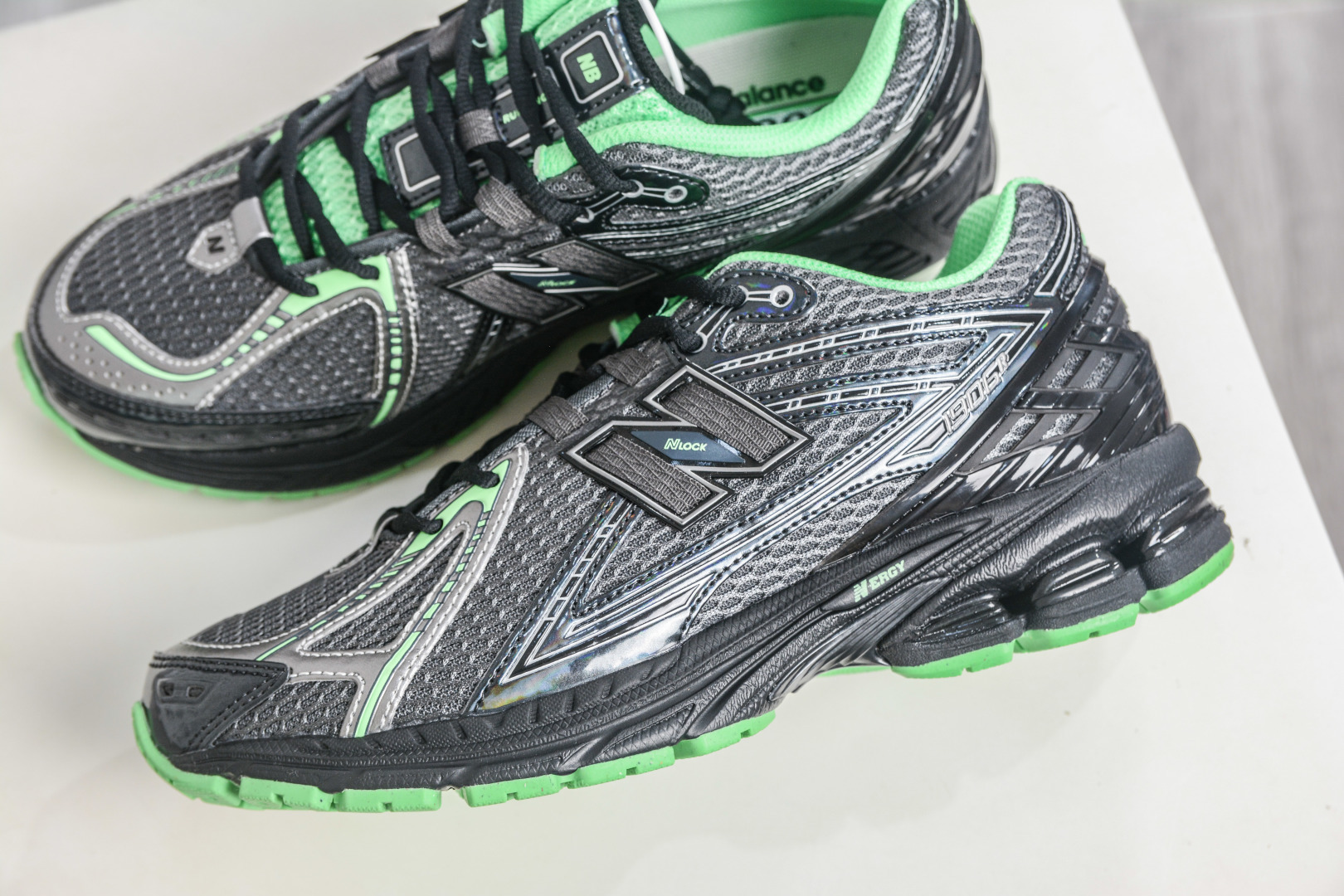 190 T版New Balance M1906系列 NB新百伦系列复古老爹风休闲运动慢跑鞋 U1906RCT