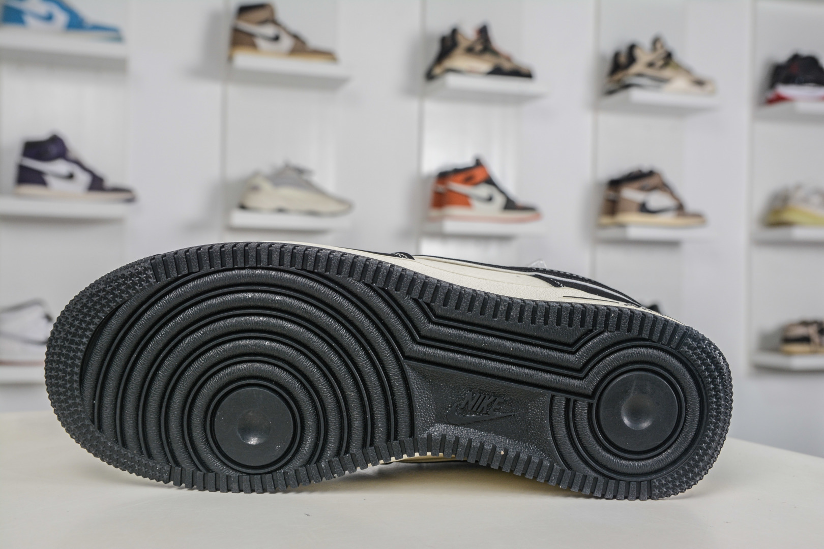 Nike Air Force 1 Low 07 x BAPE 猿人头联名-黑米白 DW8806-003
