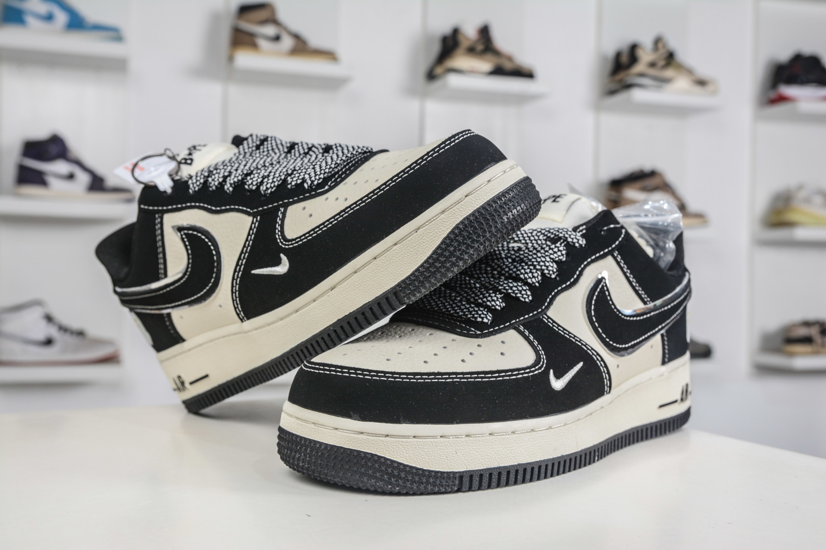 Nike Air Force 1 Low 07 x BAPE 猿人头联名-黑米白 DW8806-003