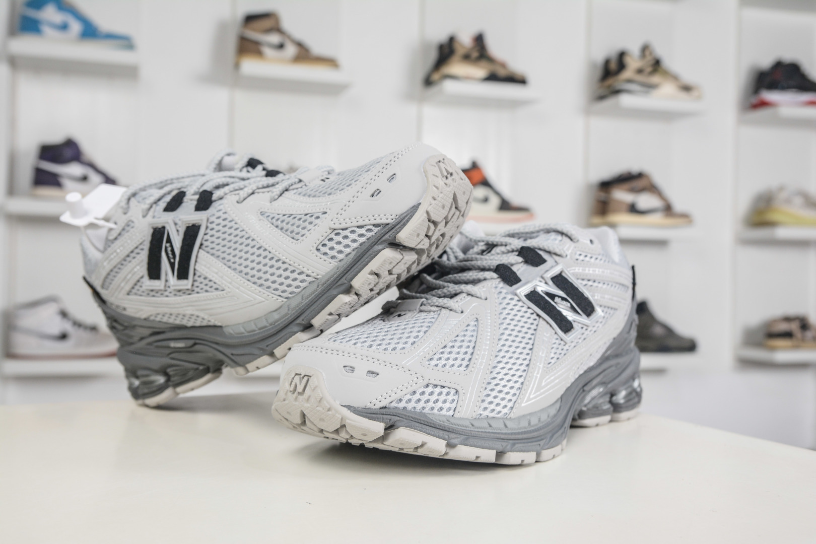 190 T版New Balance M1906系列 NB新百伦系列复古老爹风休闲运动慢跑鞋 U1906ROA-Chinese UA Cheap High Quatity Brand Clothes Bags handbags Sneakers wholesale wholesaler seller from China Factory suppliers Fashion Clothing Shoes best Quality Beautiful Price 190 T版New Balance M1906系列 NB新百伦系列复古老爹风休闲运动慢跑鞋 U1906ROA