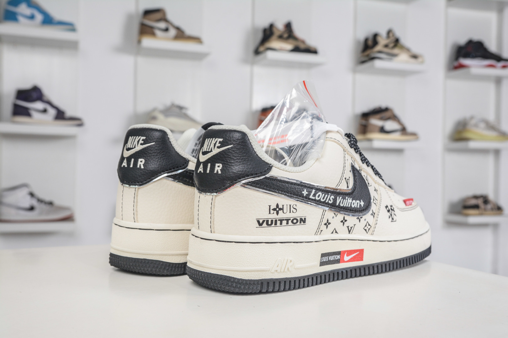 Nike Air Force 1 Low 07 x Louis Vuitton LV联名-米白黑 DD1982-345