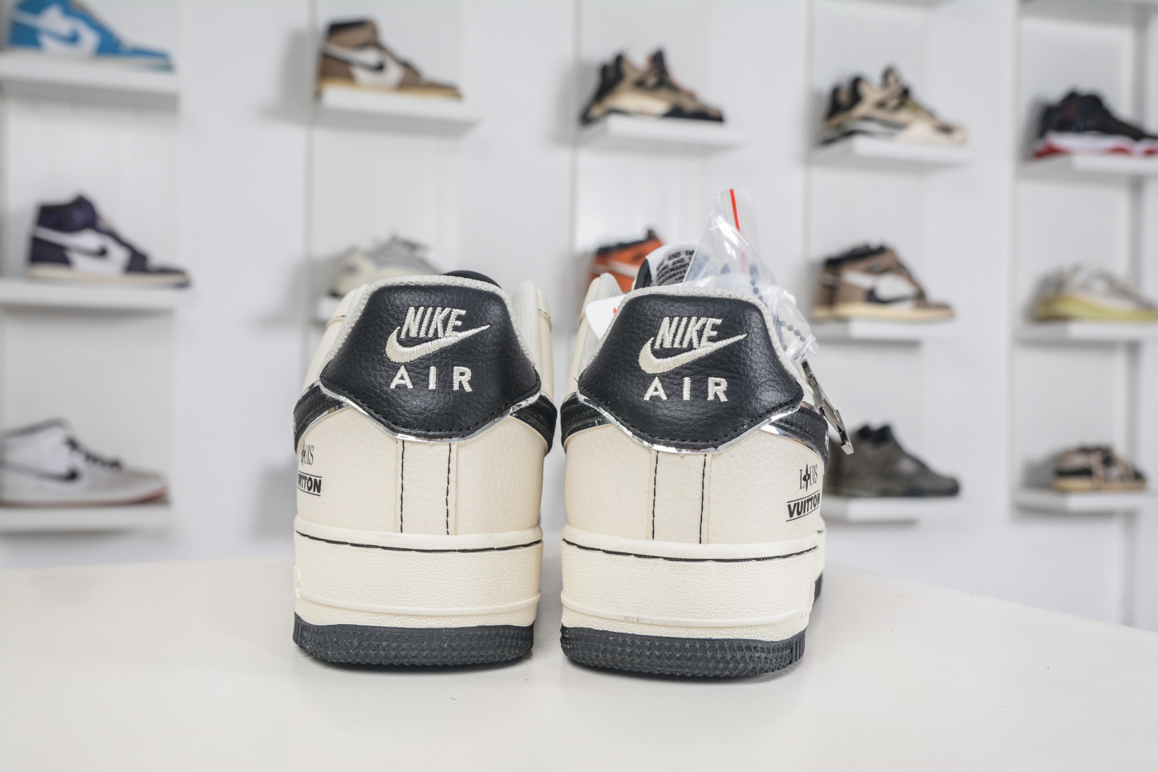 Nike Air Force 1 Low 07 x Louis Vuitton LV联名-米白黑 DD1982-345