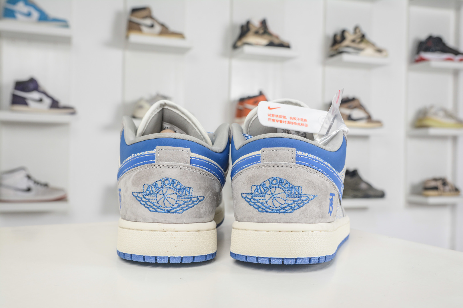 Air Jordan 1 Retro Low x Burberry 巴宝莉联名-白灰蓝 LD8888-016