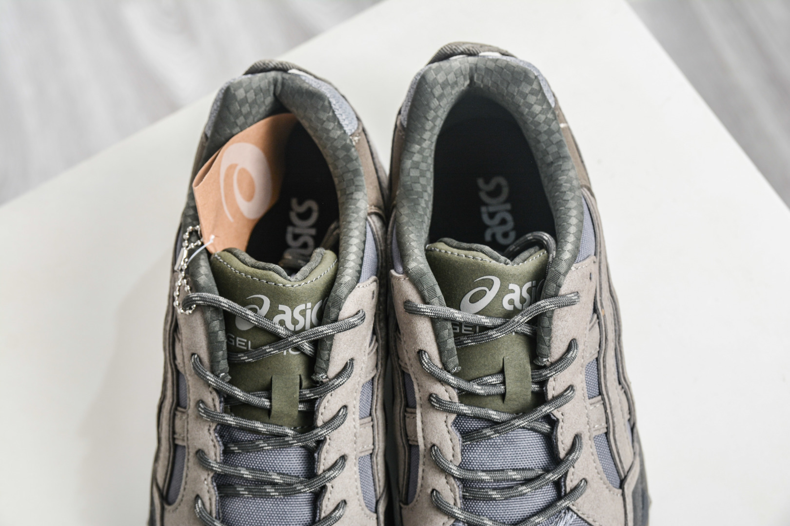 190 Asics GEL-PICKAX 亚瑟士 登山徒步 户外运动平衡减震 抗冲击支撑 防滑耐磨平衡轻便 户外功能鞋 1203A746-020
