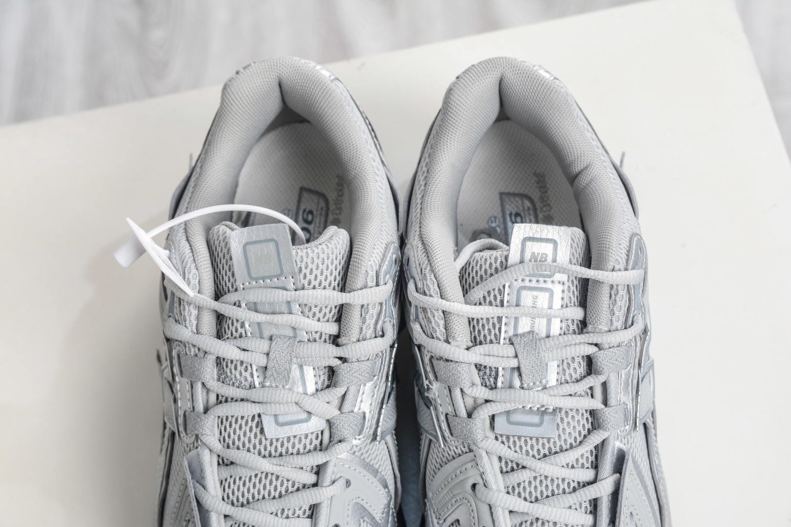 190 T版New Balance M1906系列 NB新百伦系列复古老爹风休闲运动慢跑鞋 U1906AAF-Chinese UA Cheap High Quatity Brand Clothes Bags handbags Sneakers wholesale wholesaler seller from China Factory suppliers Fashion Clothing Shoes best Quality Beautiful Price 190 T版New Balance M1906系列 NB新百伦系列复古老爹风休闲运动慢跑鞋 U1906AAF