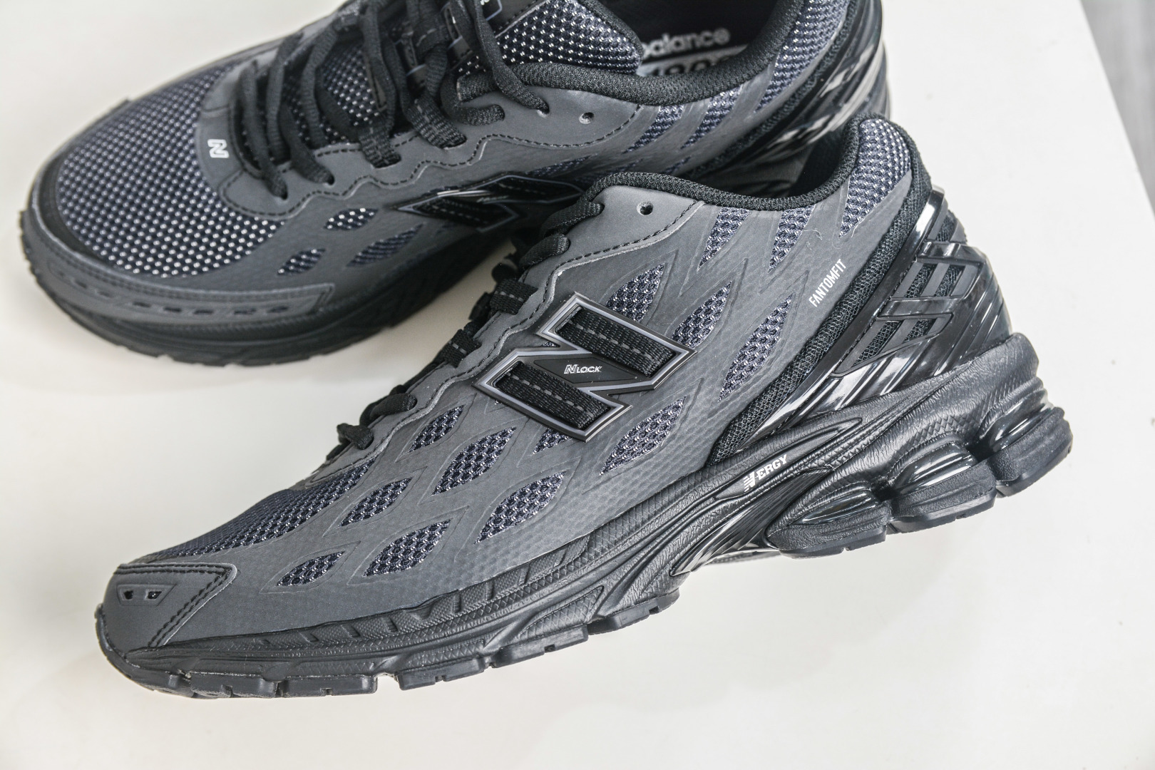 190 T版New Balance M1906系列 NB新百伦系列复古老爹风休闲运动慢跑鞋 U1906WFD