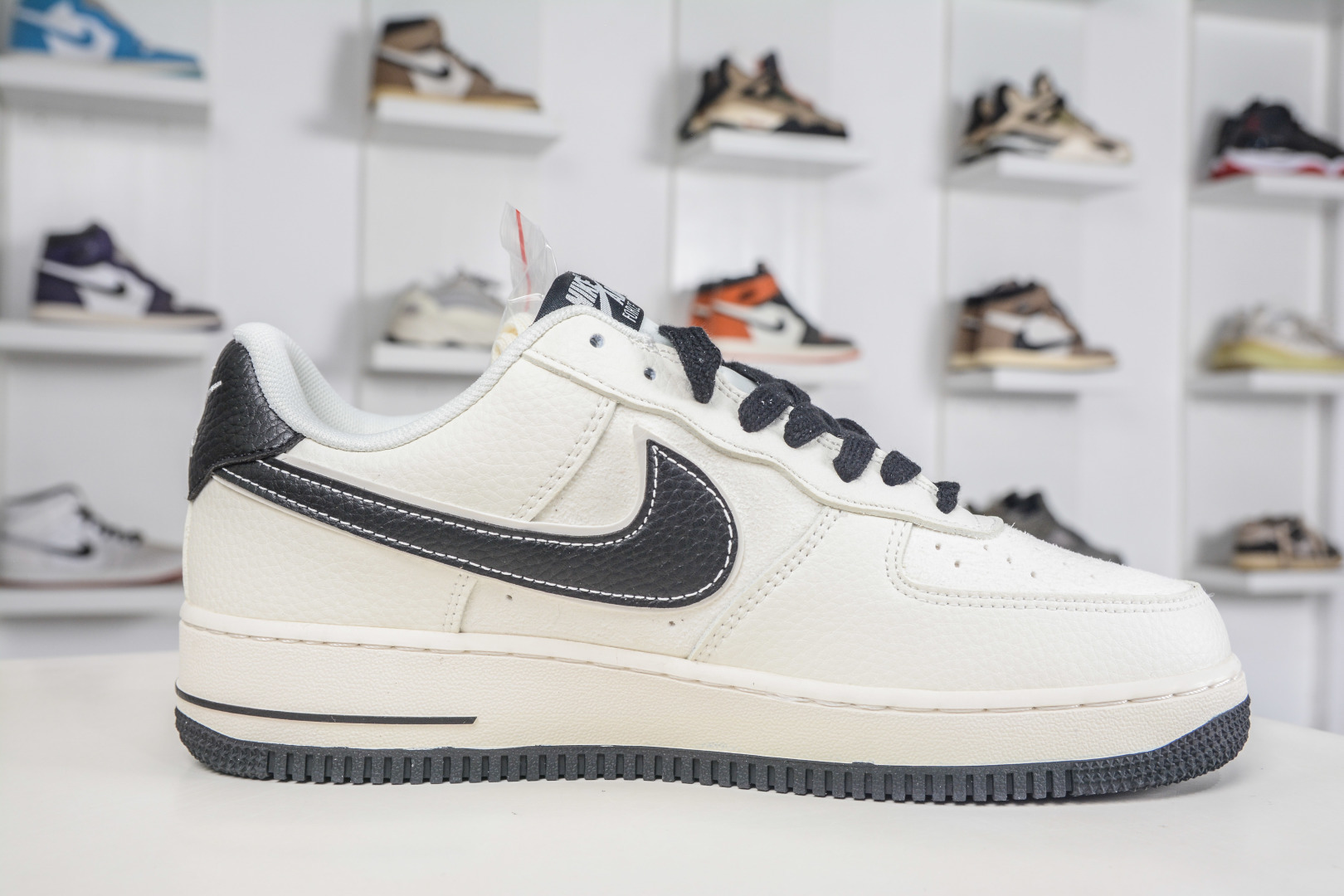 Nike Air Force 1 Low 07 米黑 DN9688-101