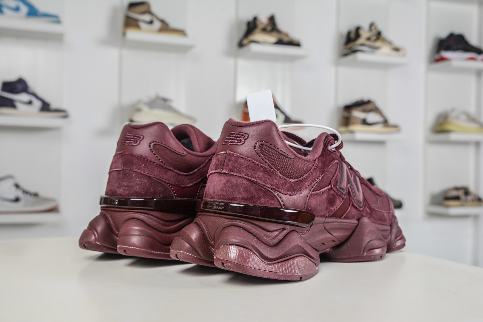 210 T版新百伦New Balance NB9060 酒红色 U9060Z-Chinese UA Cheap High Quatity Brand Clothes Bags handbags Sneakers wholesale wholesaler seller from China Factory suppliers Fashion Clothing Shoes best Quality Beautiful Price 210 T版新百伦New Balance NB9060 酒红色 U9060Z