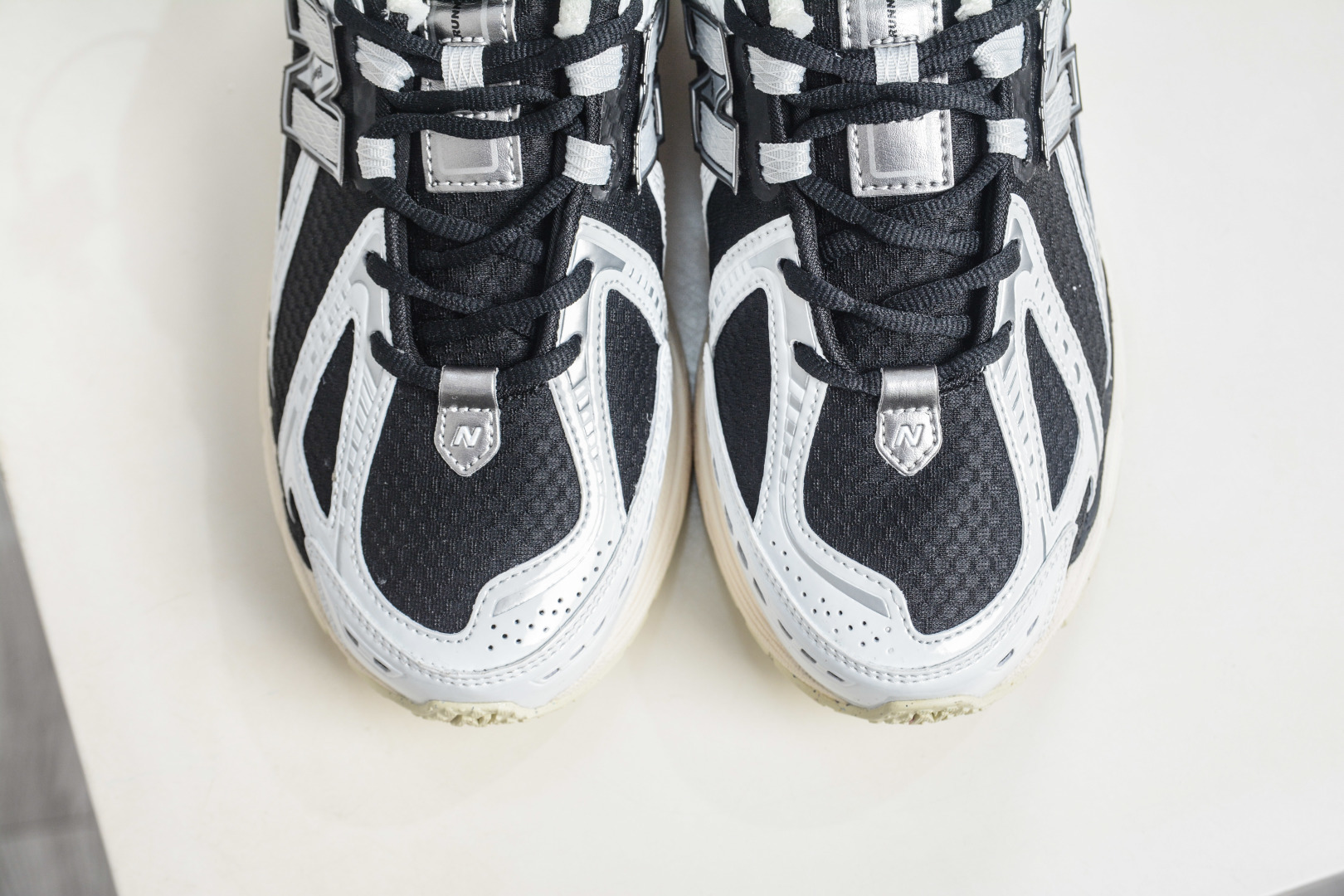 190 T版New Balance M1906系列 NB新百伦系列复古老爹风休闲运动慢跑鞋 U1906RCI