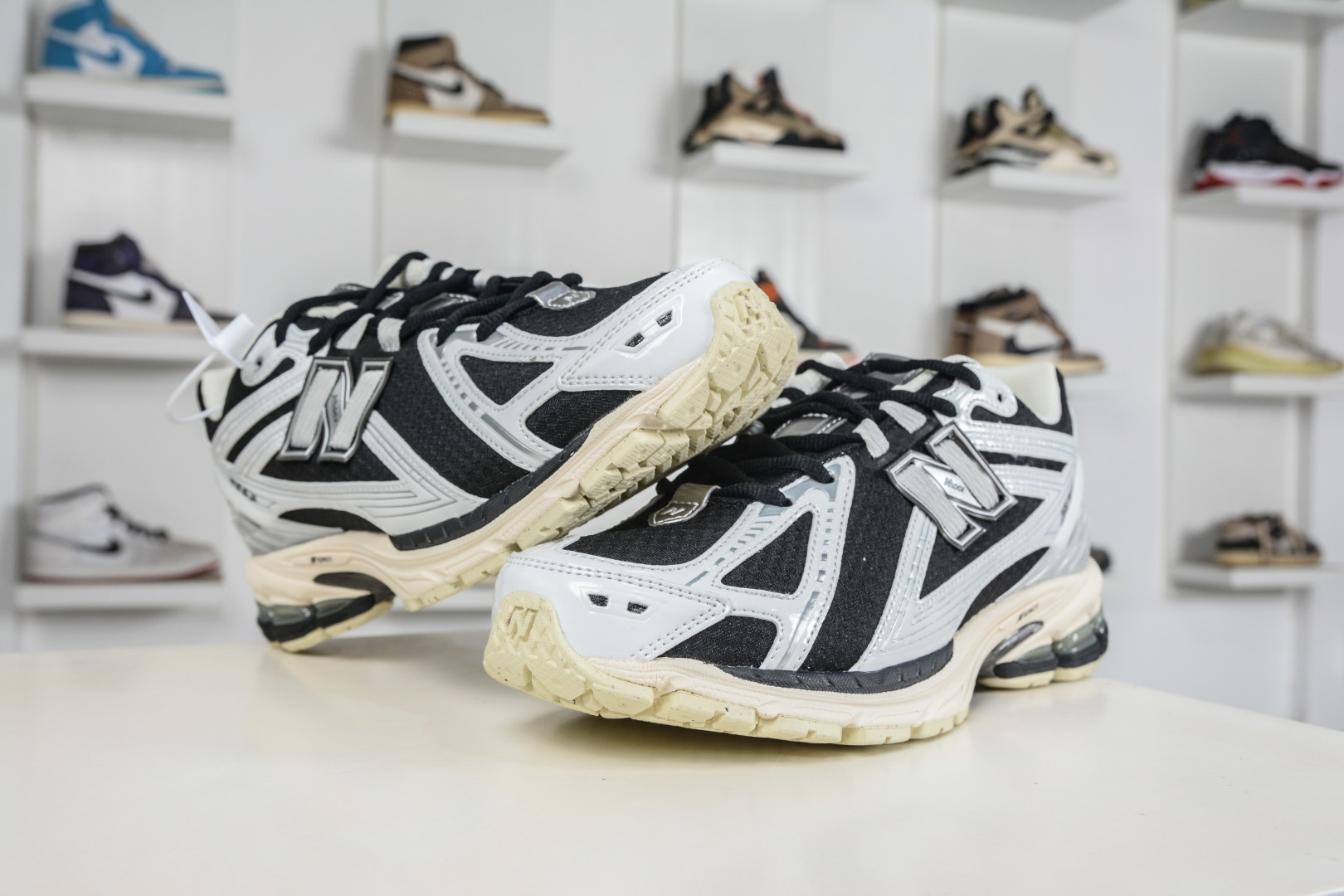190 T版New Balance M1906系列 NB新百伦系列复古老爹风休闲运动慢跑鞋 U1906RCI