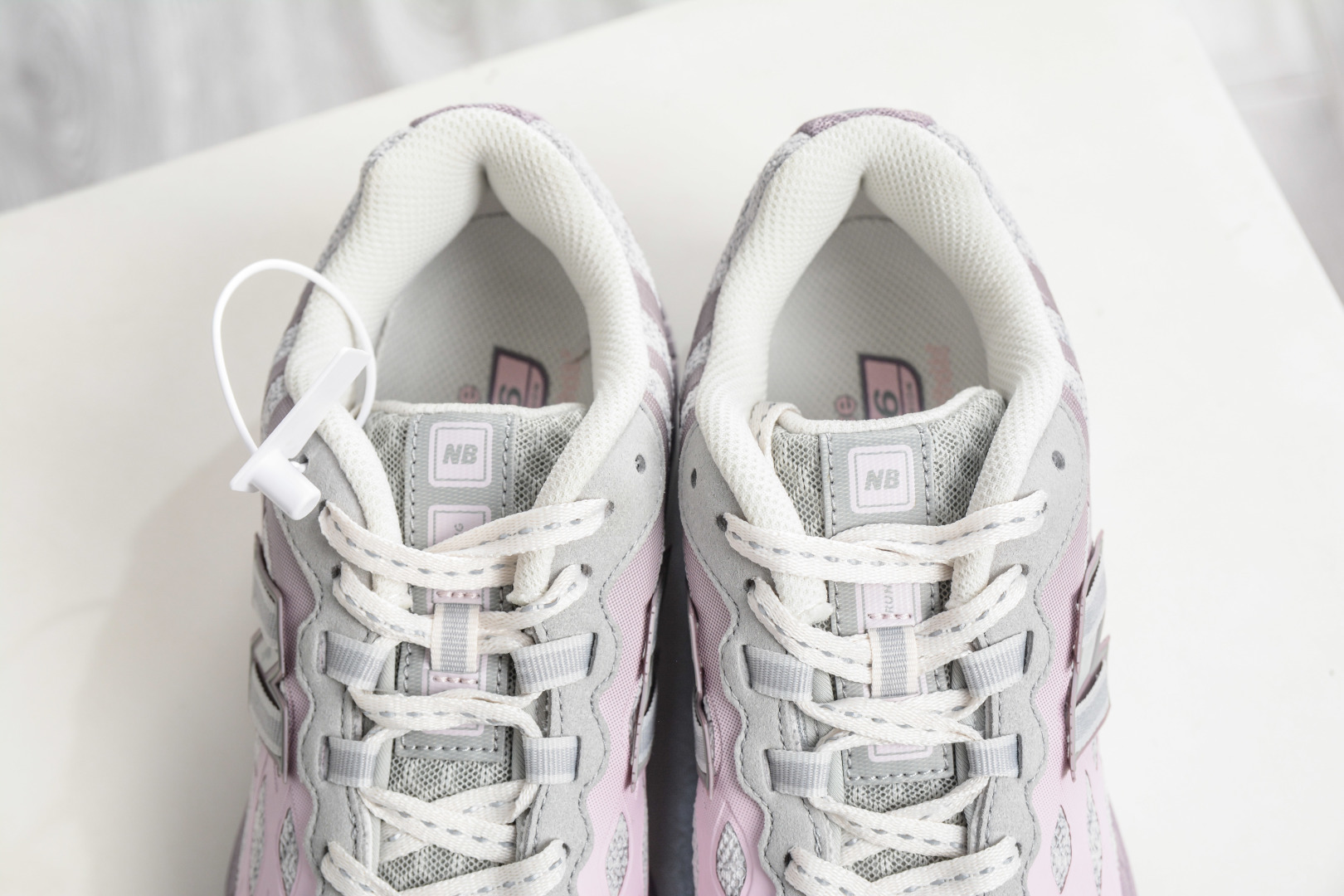 190 T版New Balance M1906系列 NB新百伦系列复古老爹风休闲运动慢跑鞋 U1906WFA