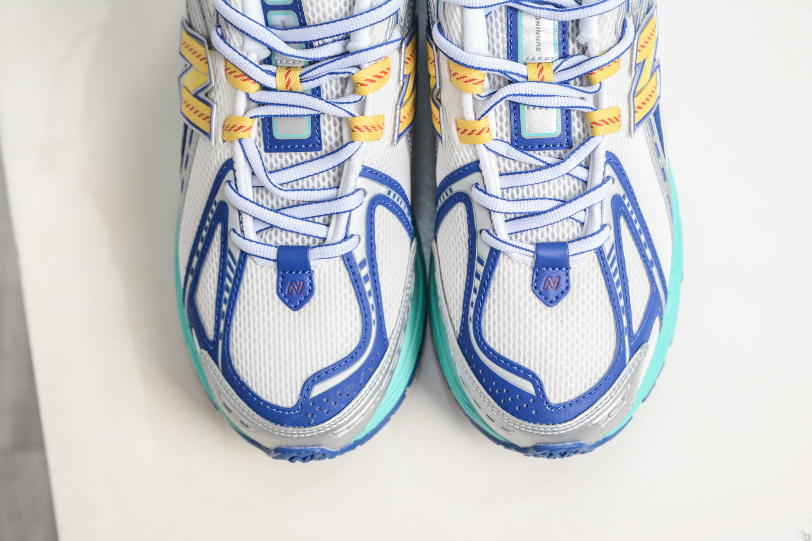 190 T版New Balance M1906系列 NB新百伦系列复古老爹风休闲运动慢跑鞋 U1906RMS-Chinese UA Cheap High Quatity Brand Clothes Bags handbags Sneakers wholesale wholesaler seller from China Factory suppliers Fashion Clothing Shoes best Quality Beautiful Price 190 T版New Balance M1906系列 NB新百伦系列复古老爹风休闲运动慢跑鞋 U1906RMS