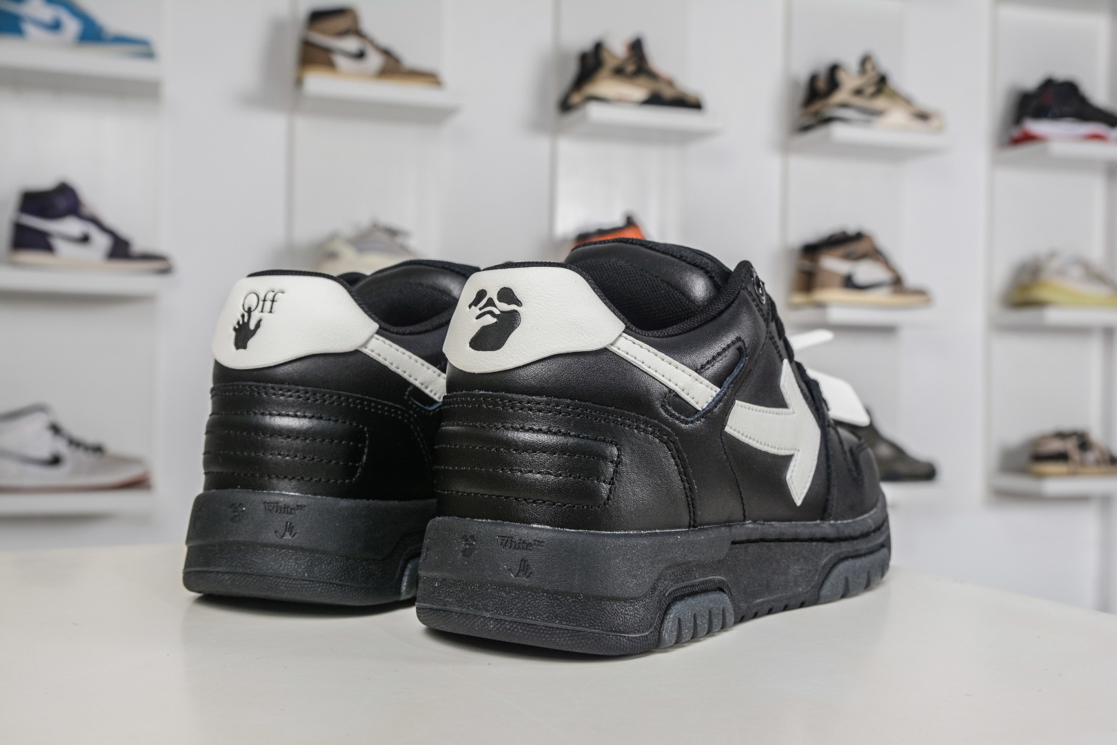 240 X版 Off-White Out of Office 低帮时尚板鞋 黑白-Chinese UA Cheap High Quatity Brand Clothes Bags handbags Sneakers wholesale wholesaler seller from China Factory suppliers Fashion Clothing Shoes best Quality Beautiful Price 240 X版 Off-White Out of Office 低帮时尚板鞋 黑白